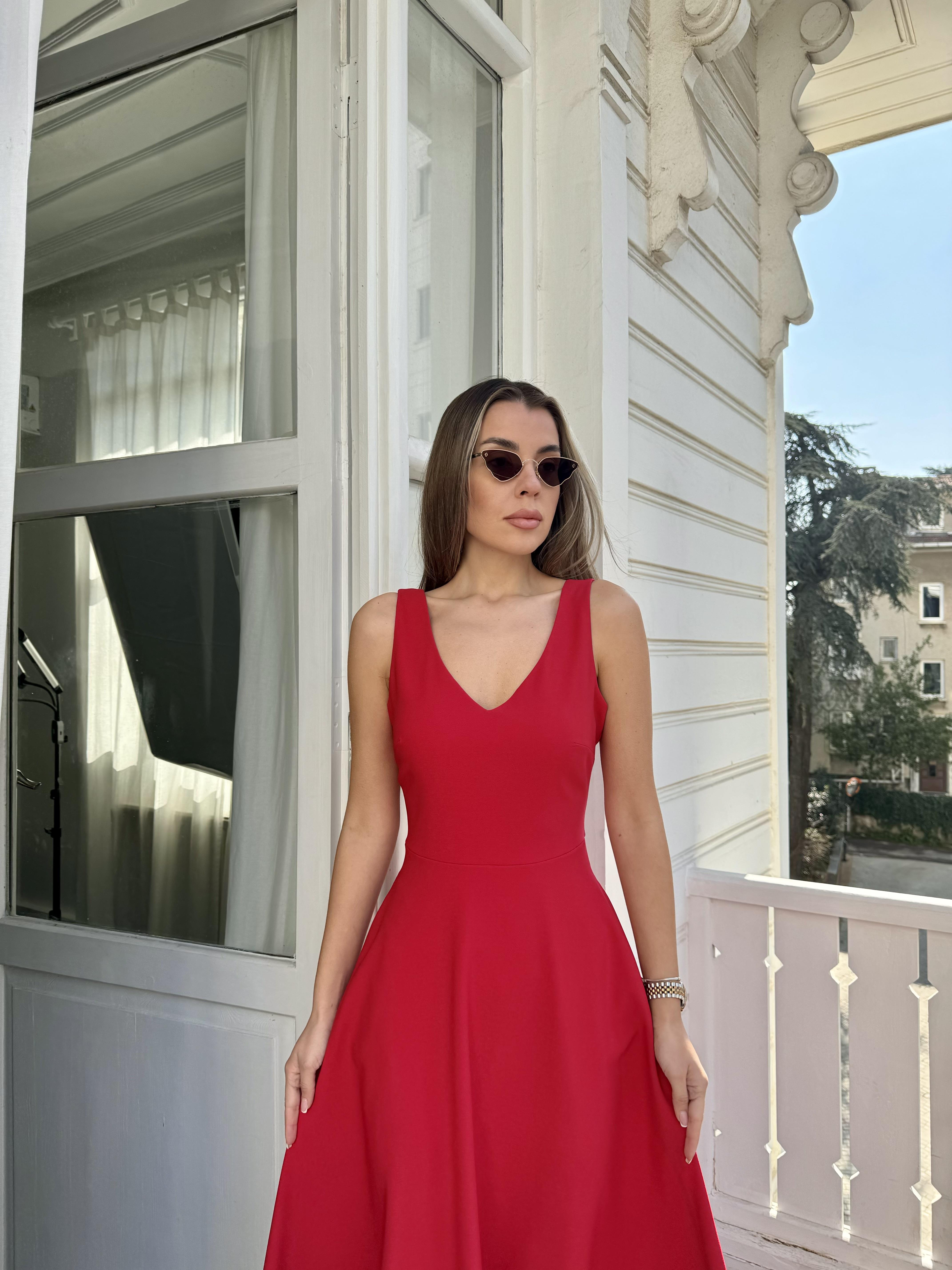 Kırmızı A Kesim Midi Boy Elbise
