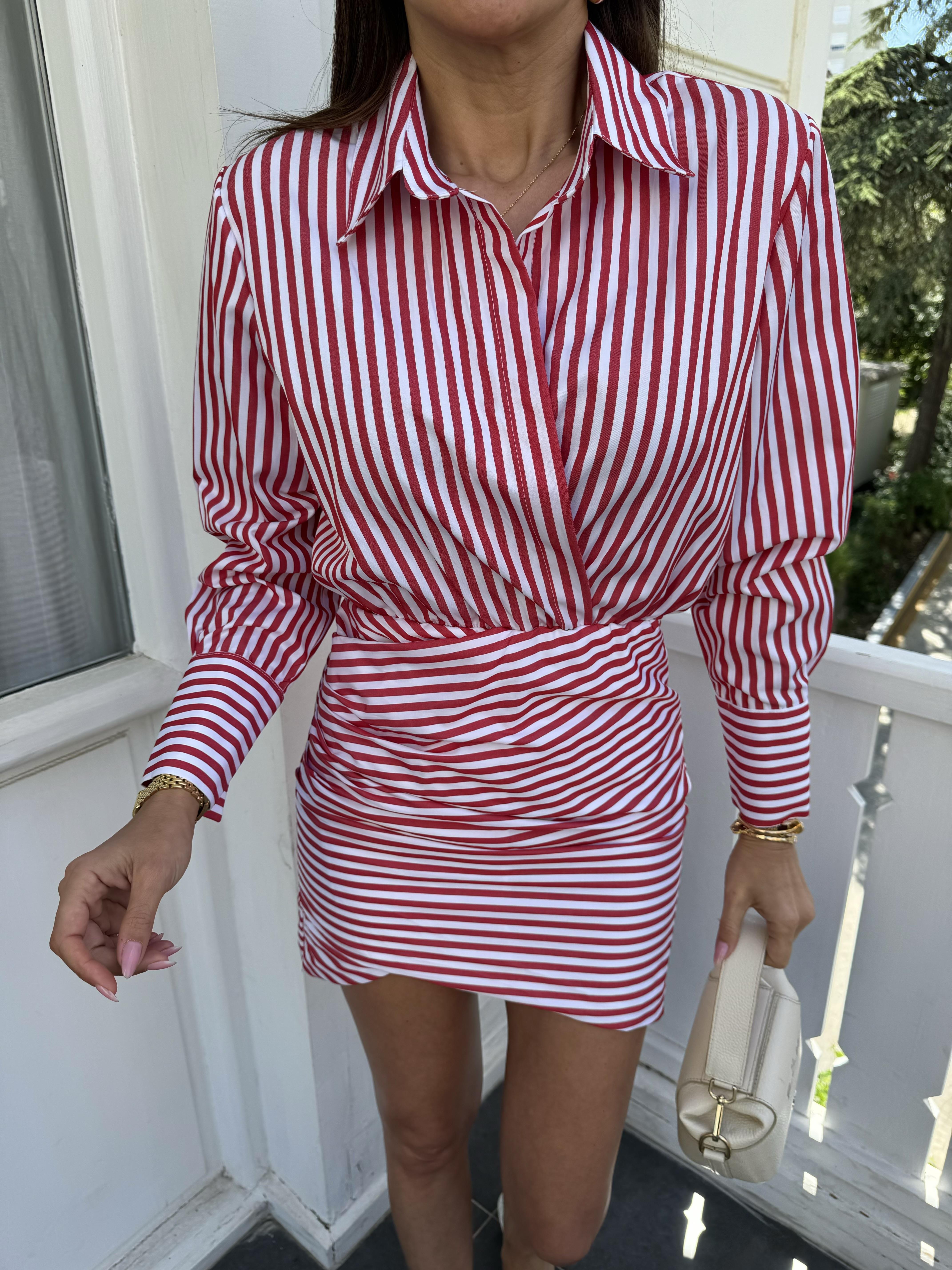 Kırmızı Çizgili Gömlek Elbise