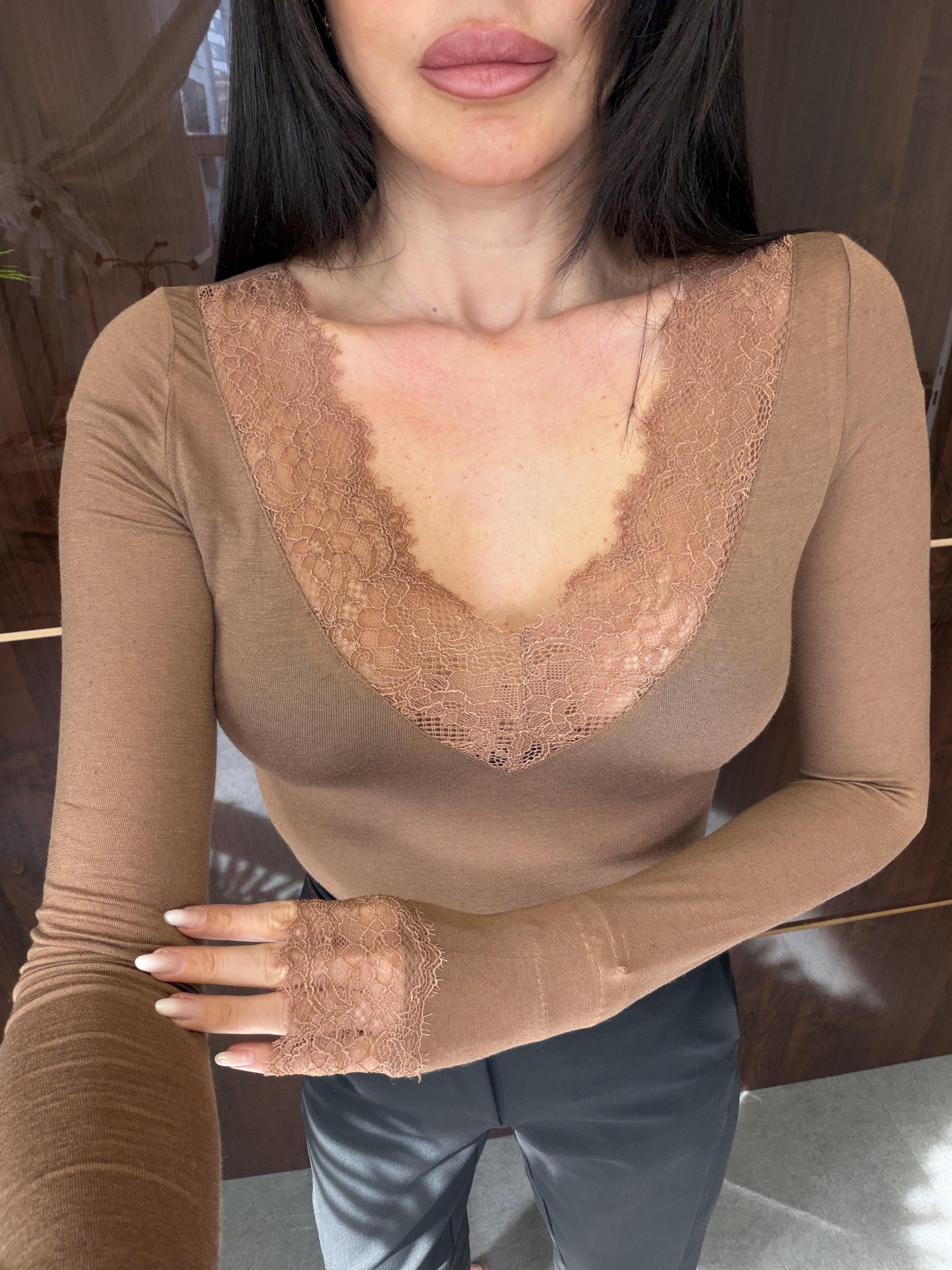 Koyu Vizon Dantelli Kaşmir Bluz