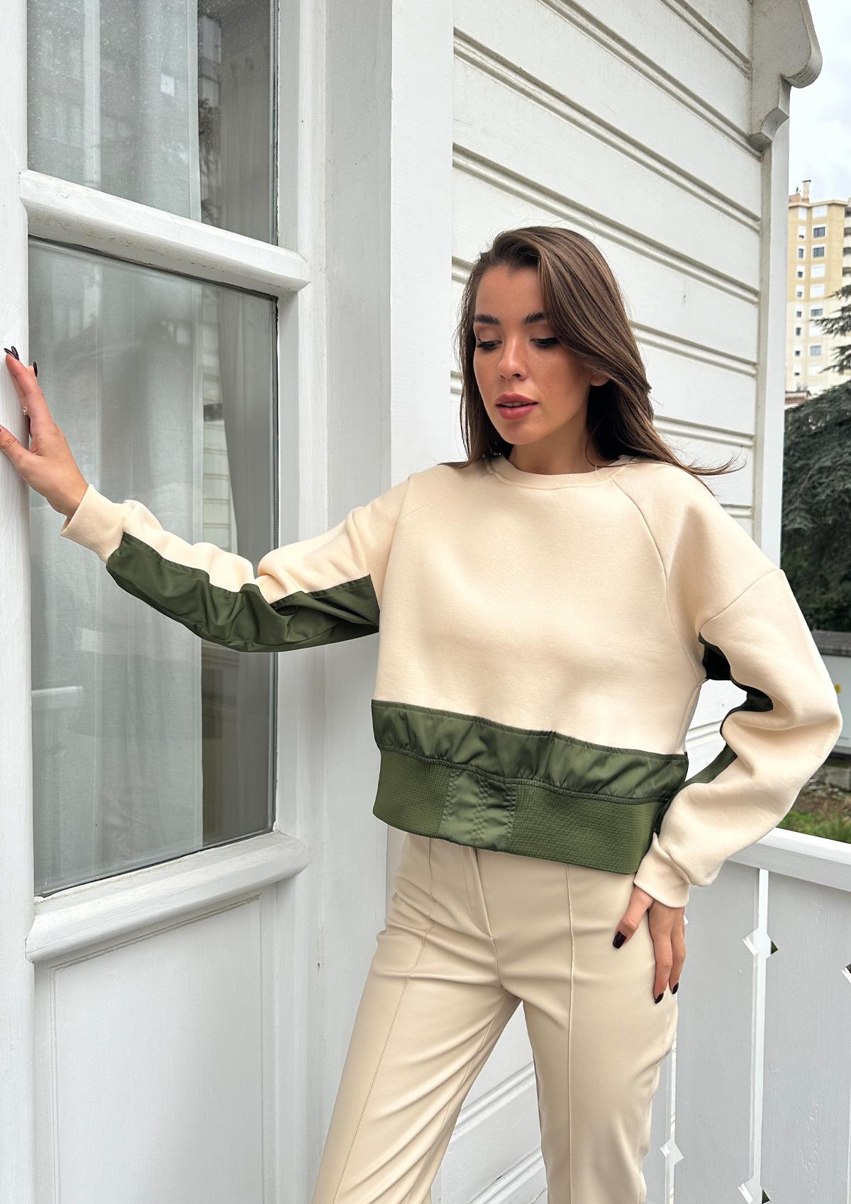 Krem Bisiklet Yaka İki Parçalı Oversize Sweatshirt