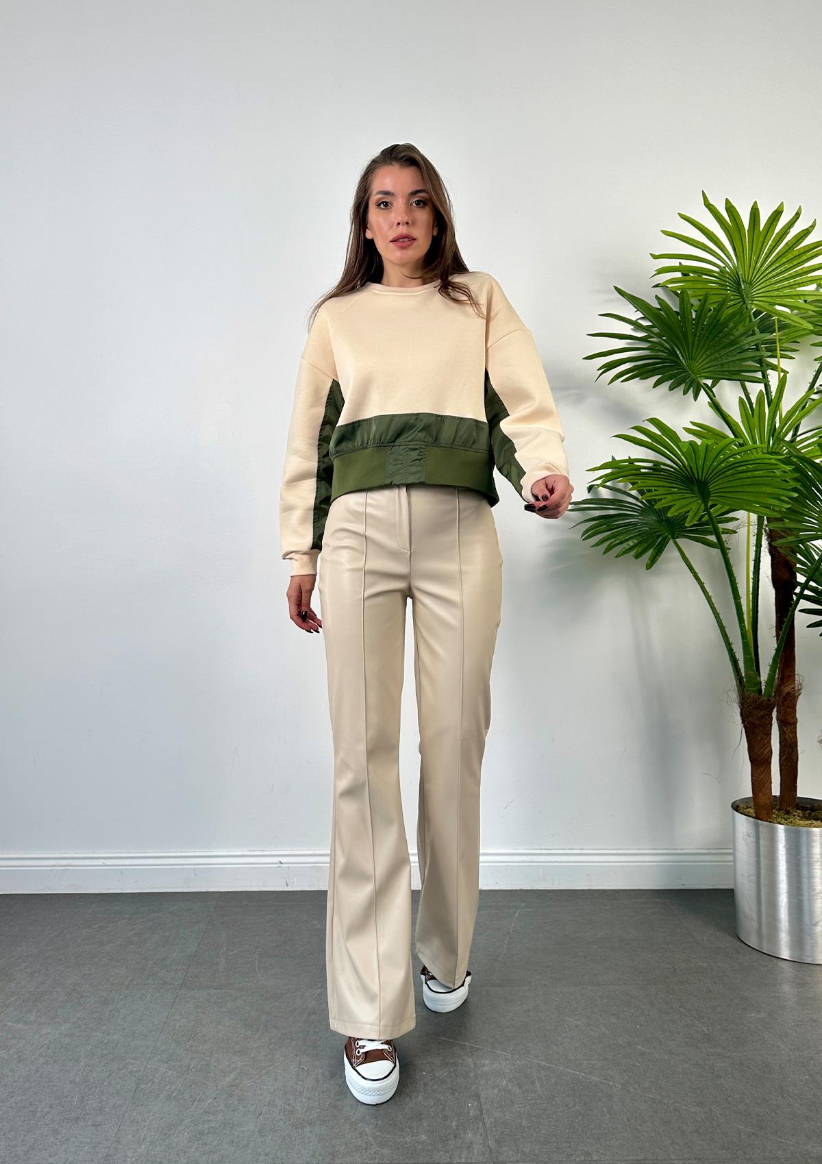 Krem Bisiklet Yaka İki Parçalı Oversize Sweatshirt
