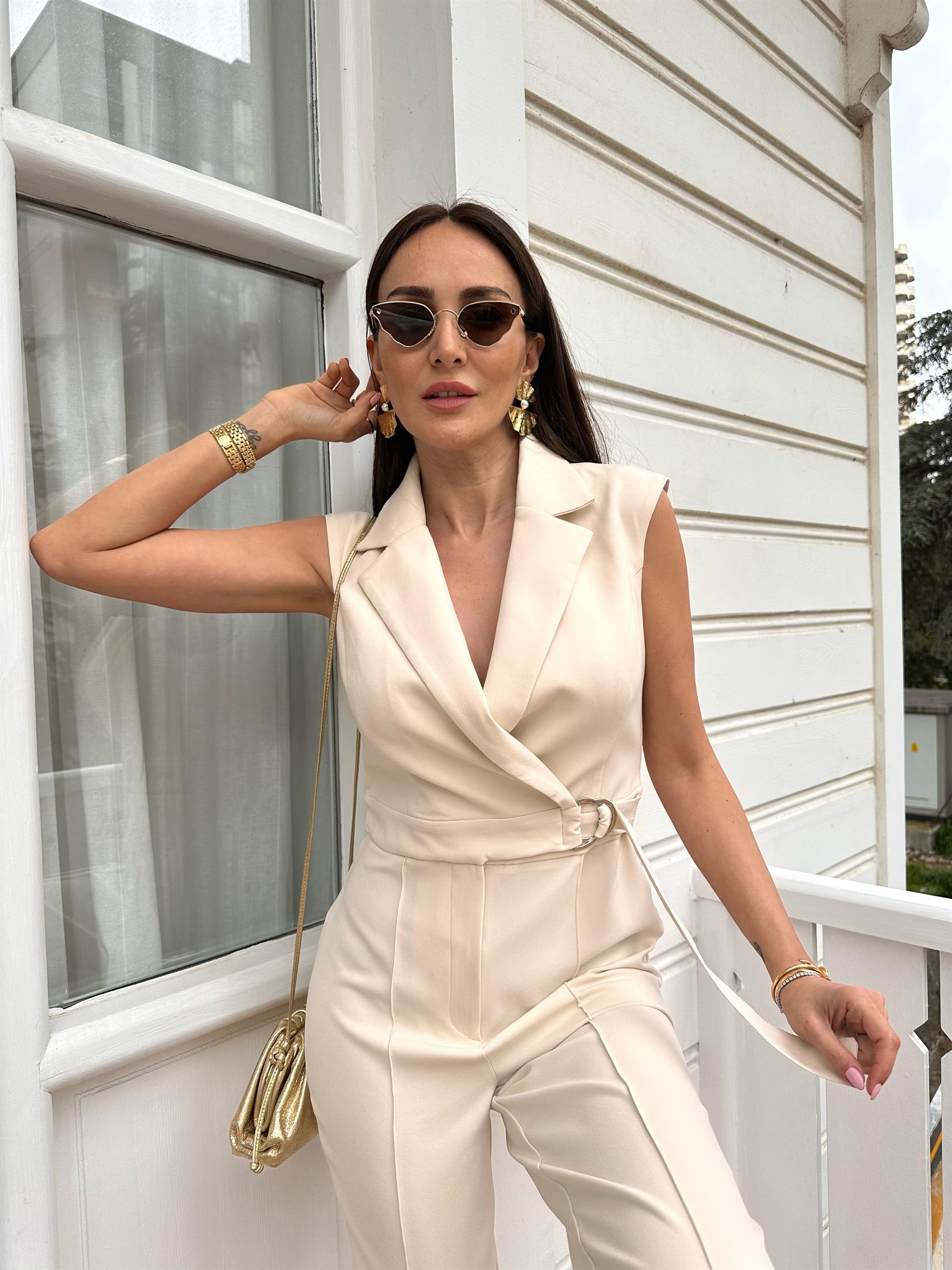 Krem Kolsuz Kruvaze Kesimli Tulum