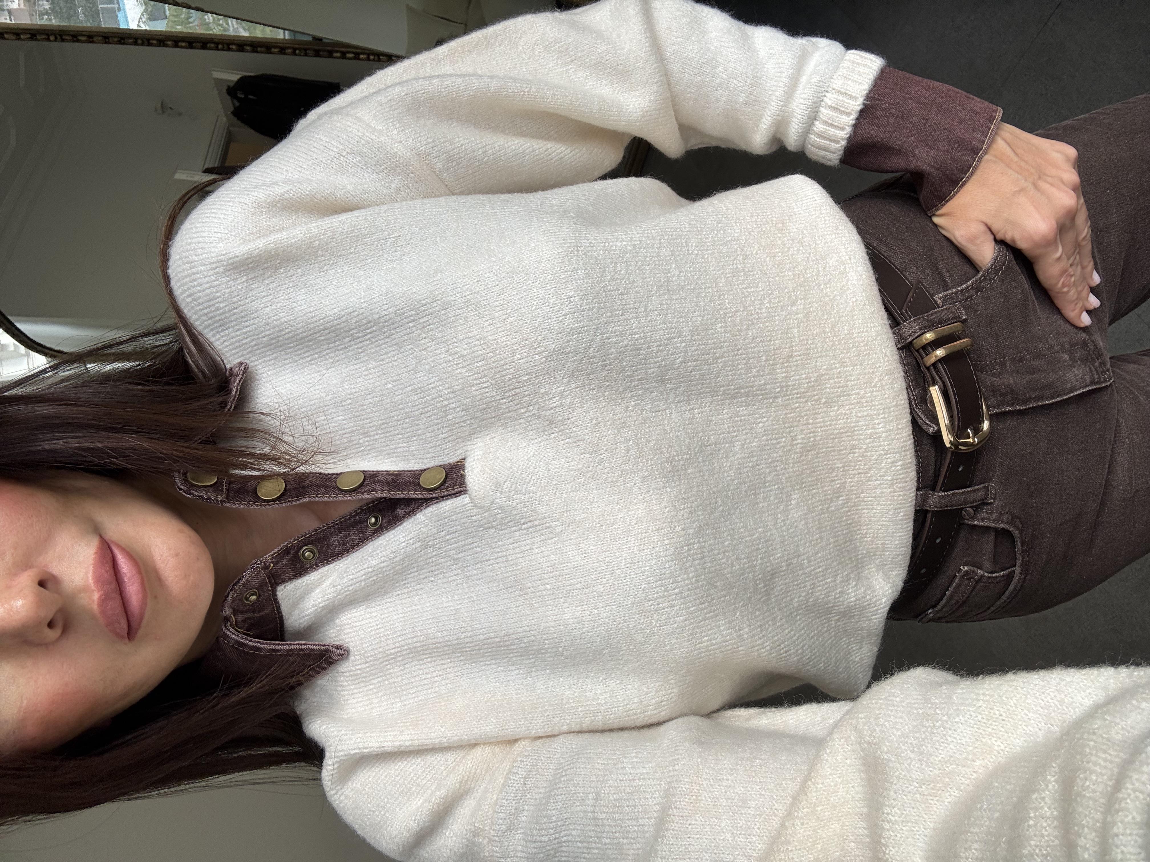 Krem Yakası Kot Kazak