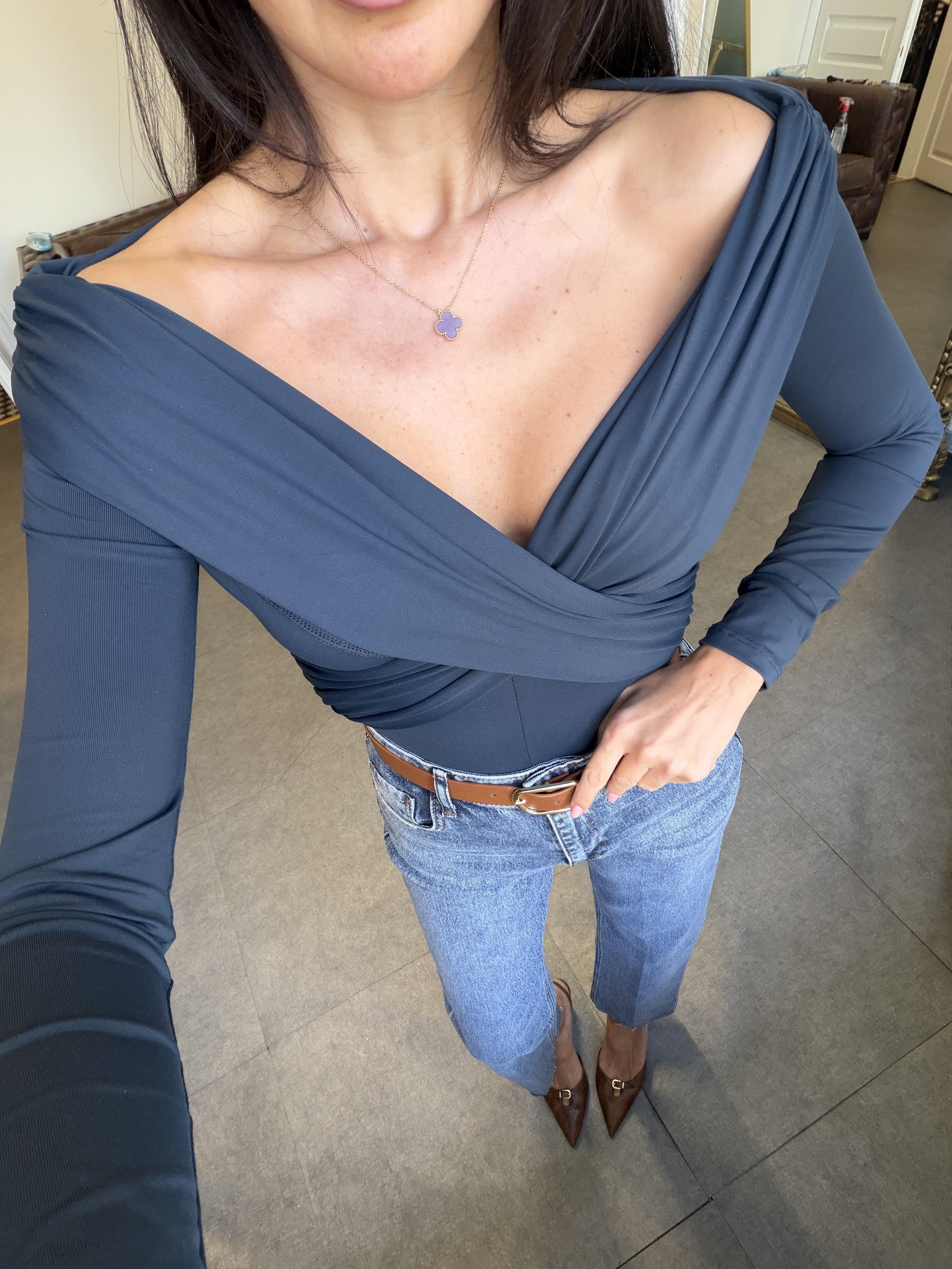 Lacivert Drapeli Omzu Açık Bodysuit