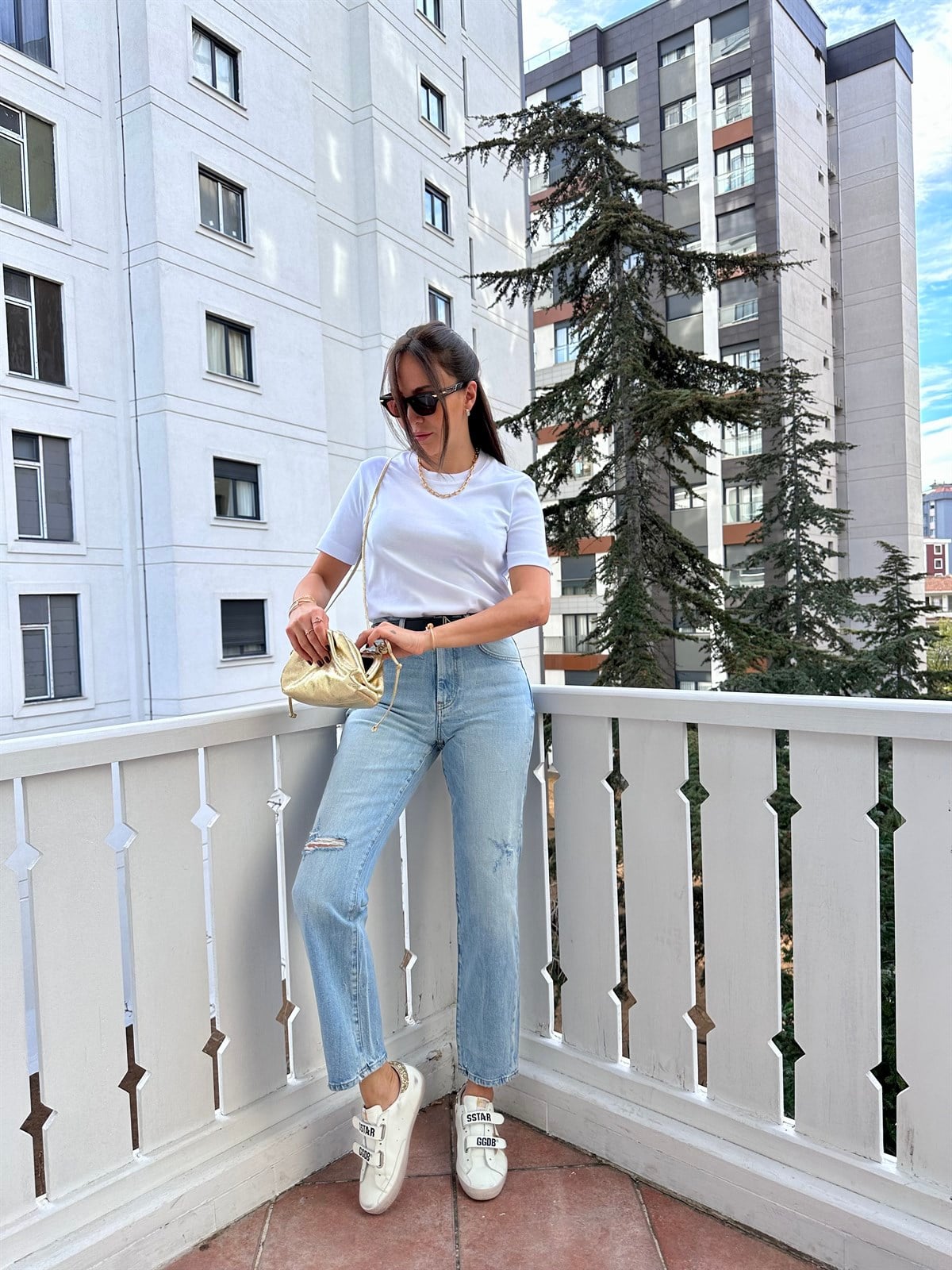 Mavi Dizi Lazer Kesik Mom Jean