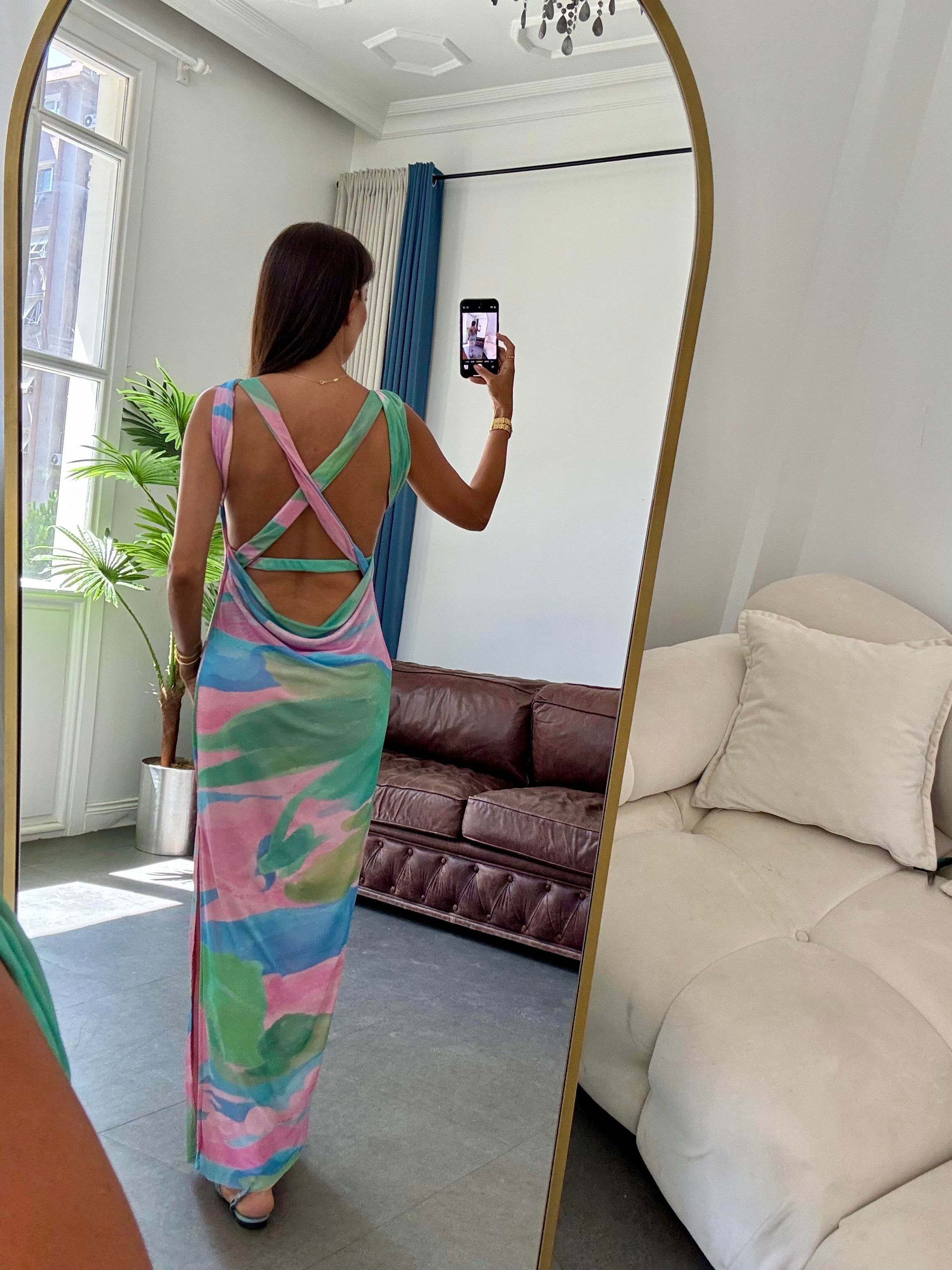 Mavi-Pembe Renkli Kolsuz Elbise