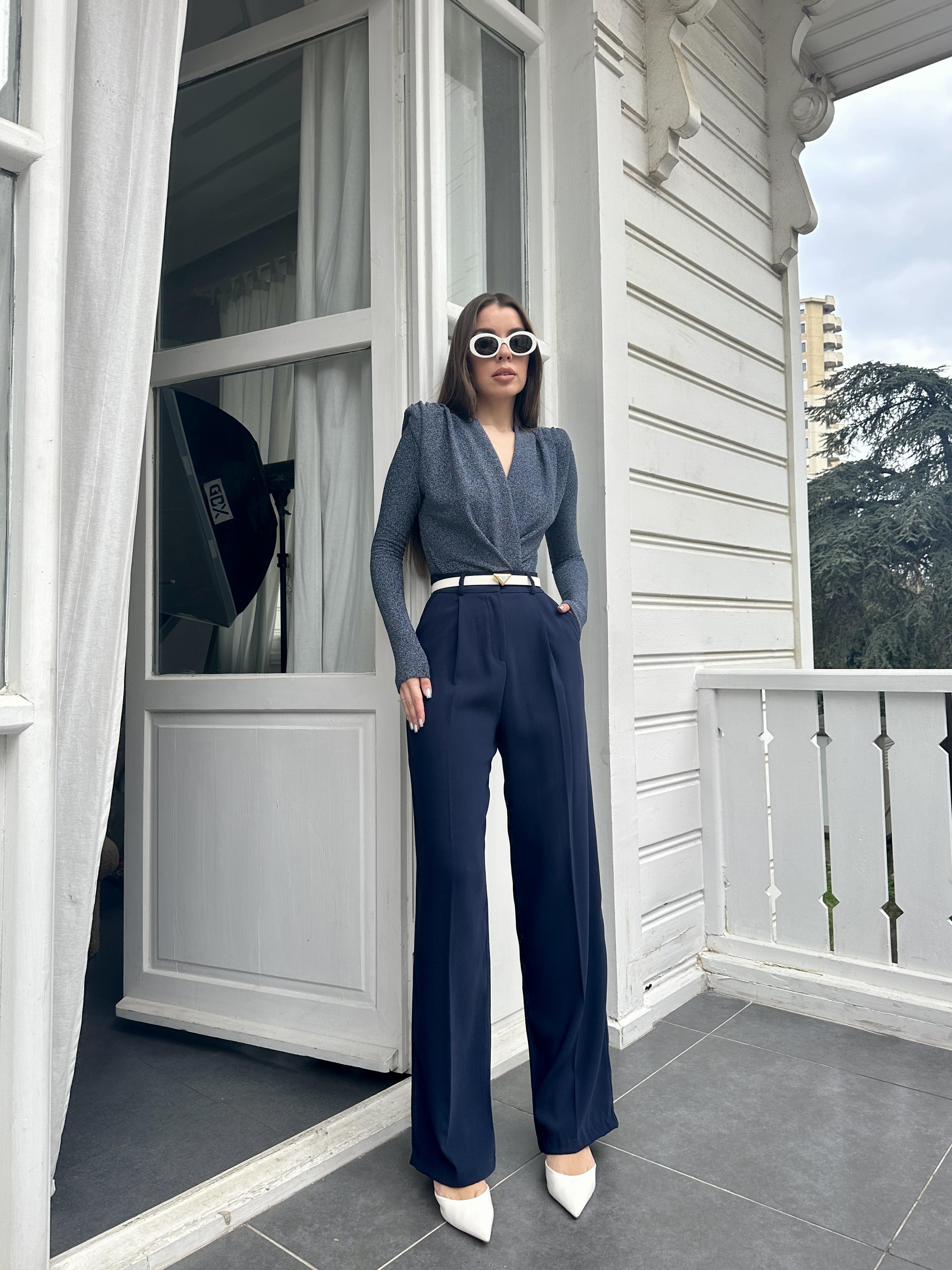 Mavi Simli Vatkalı Bodysuit