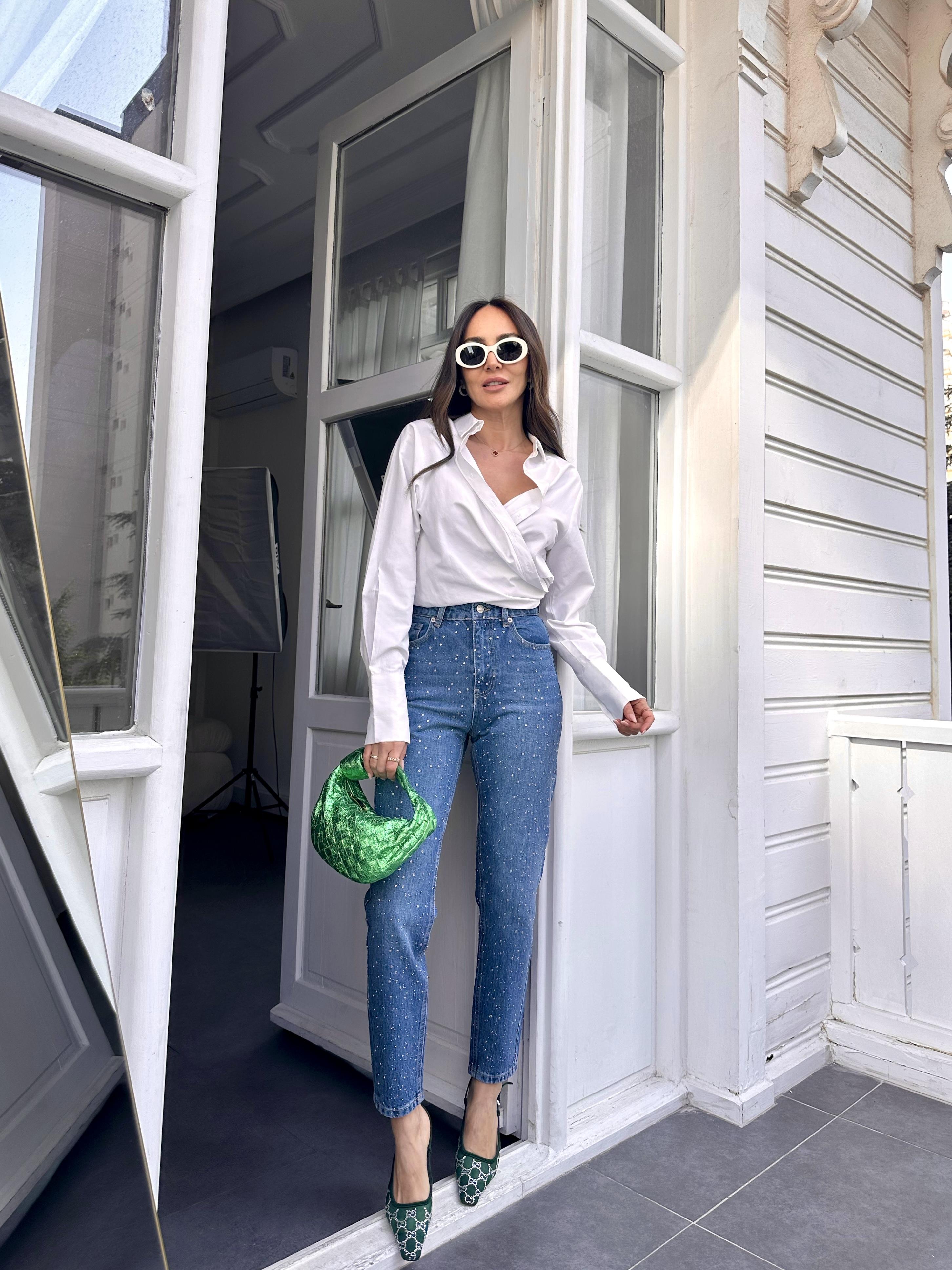 Mavi Taş İşleme Mom Fit Jean