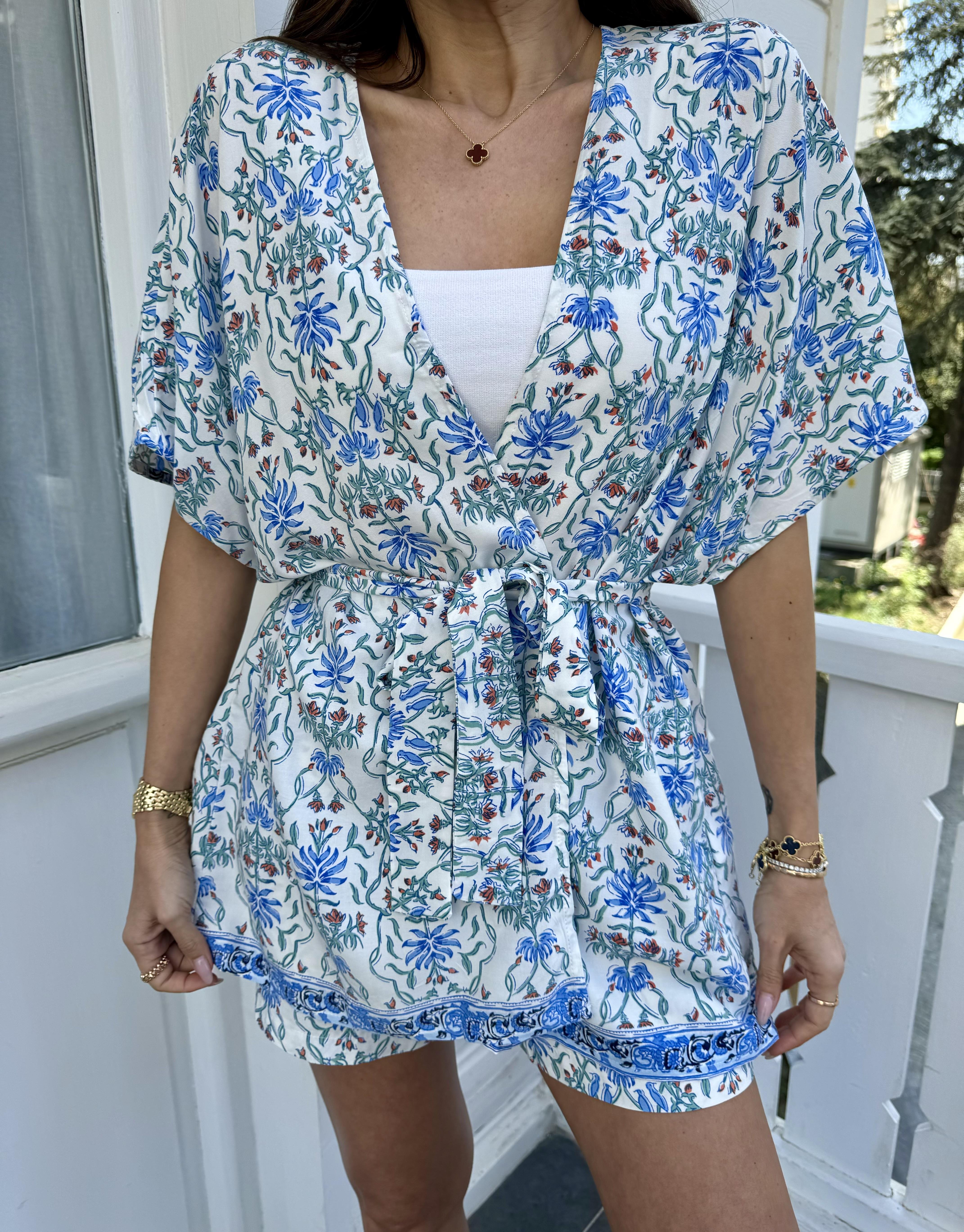 Mavi Yaprak Desen Takım