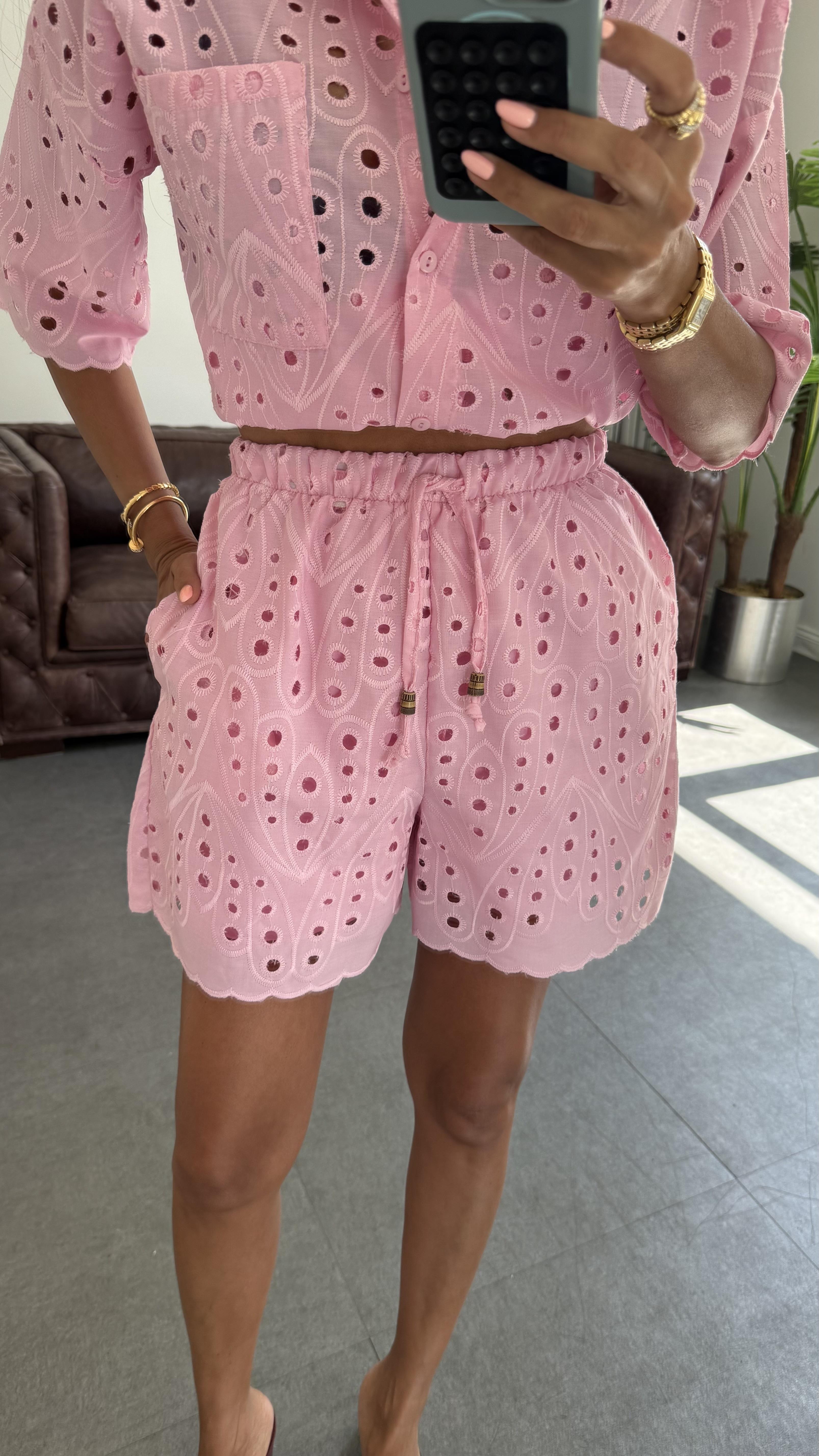 Pembe Brode Şortlu Takım