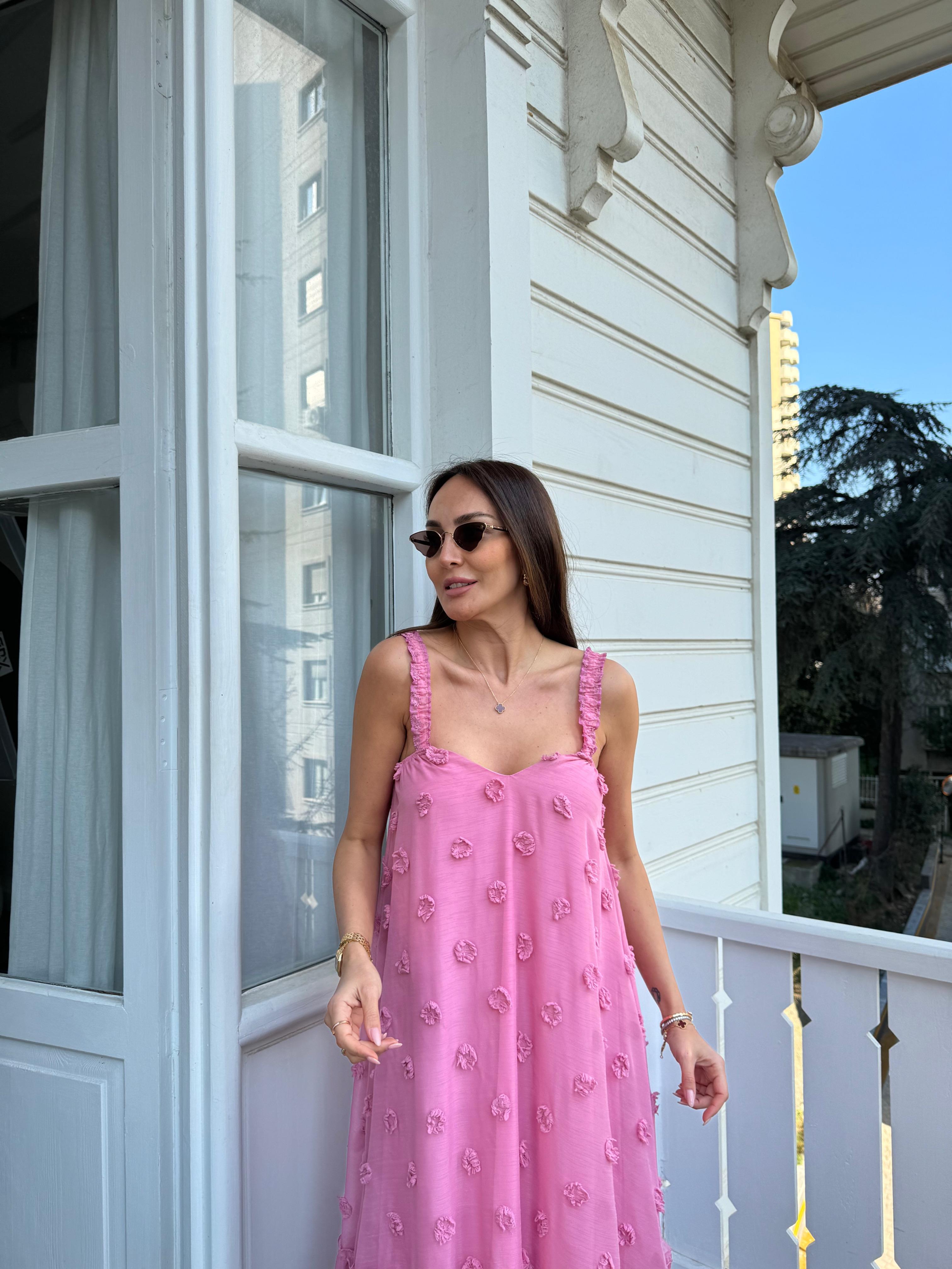 Pembe Büyük Ponpon Şifon Astarlı Elbise