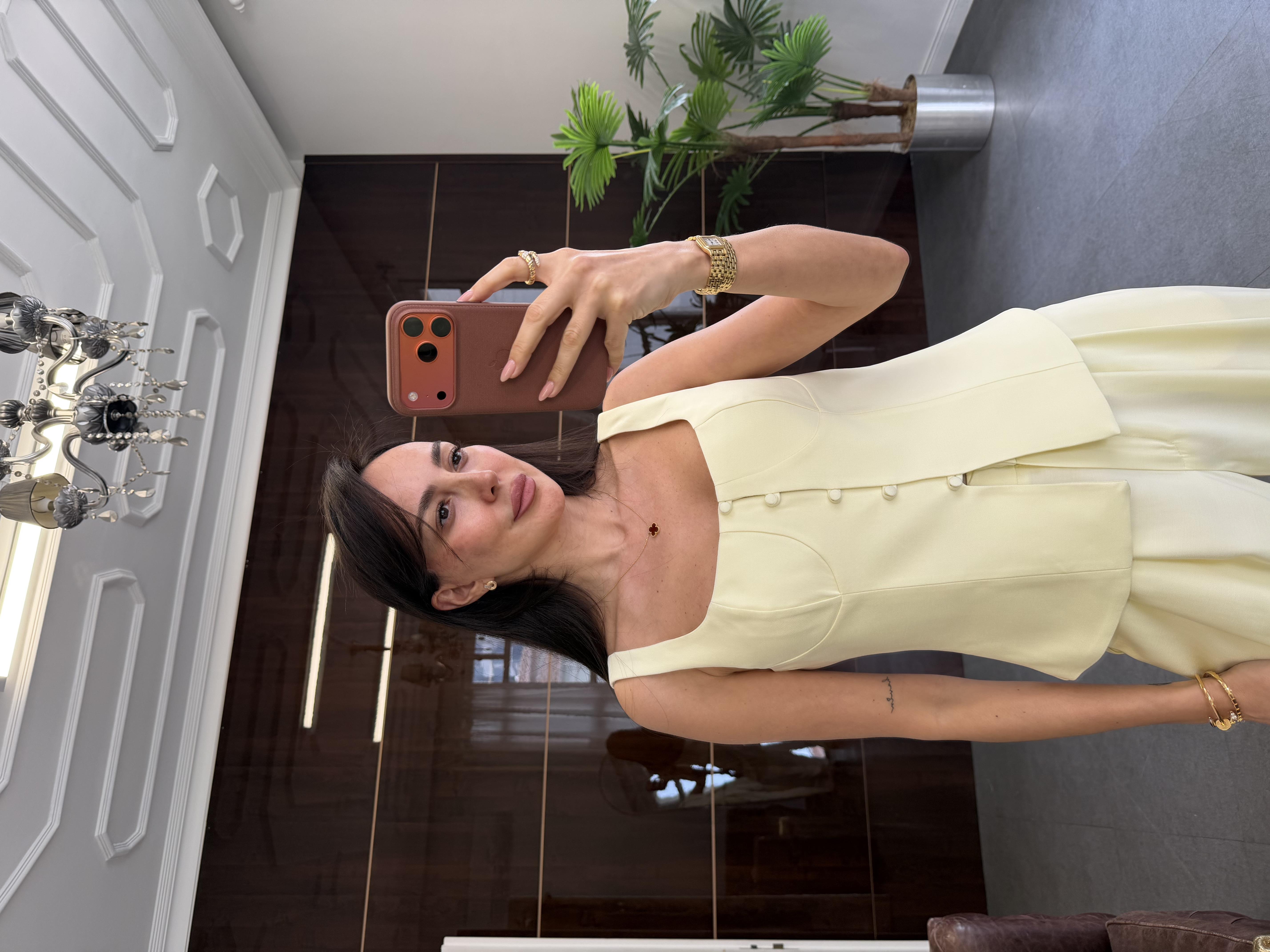 Sarı Düğme Detaylı Büstiyer Yelek