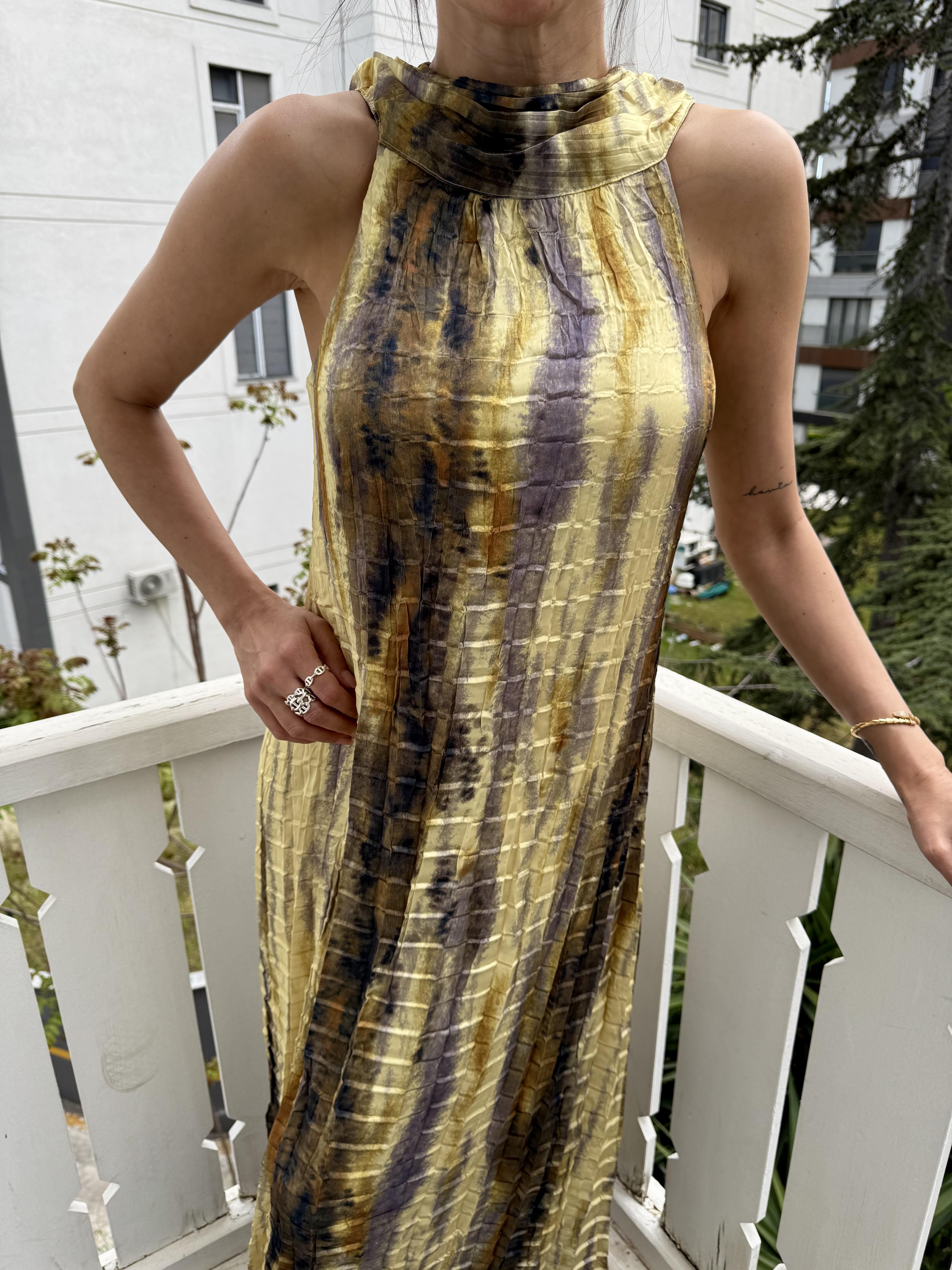 Sarı Kraşlı Düğmeli Elbise