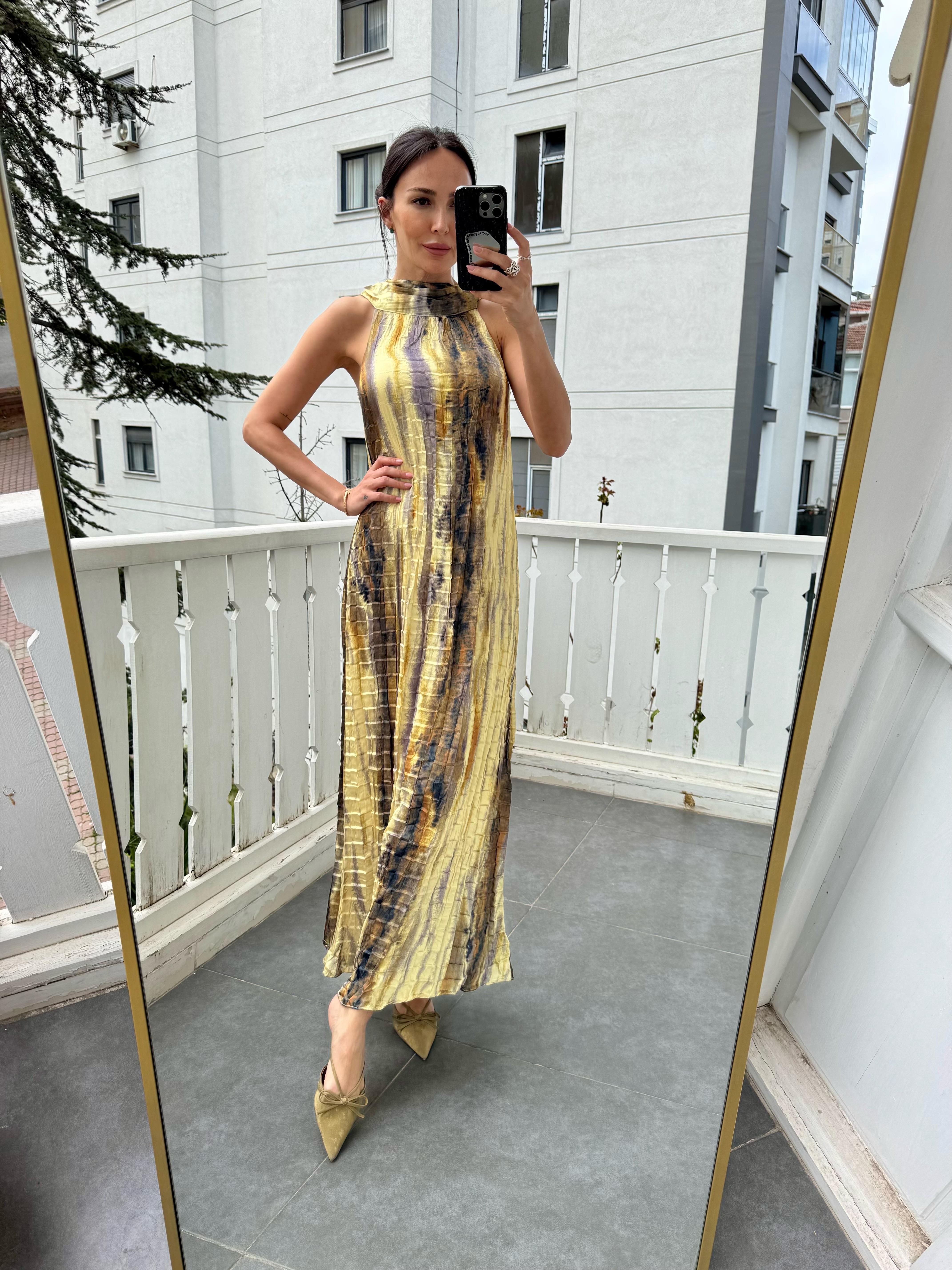 Sarı Kraşlı Düğmeli Elbise