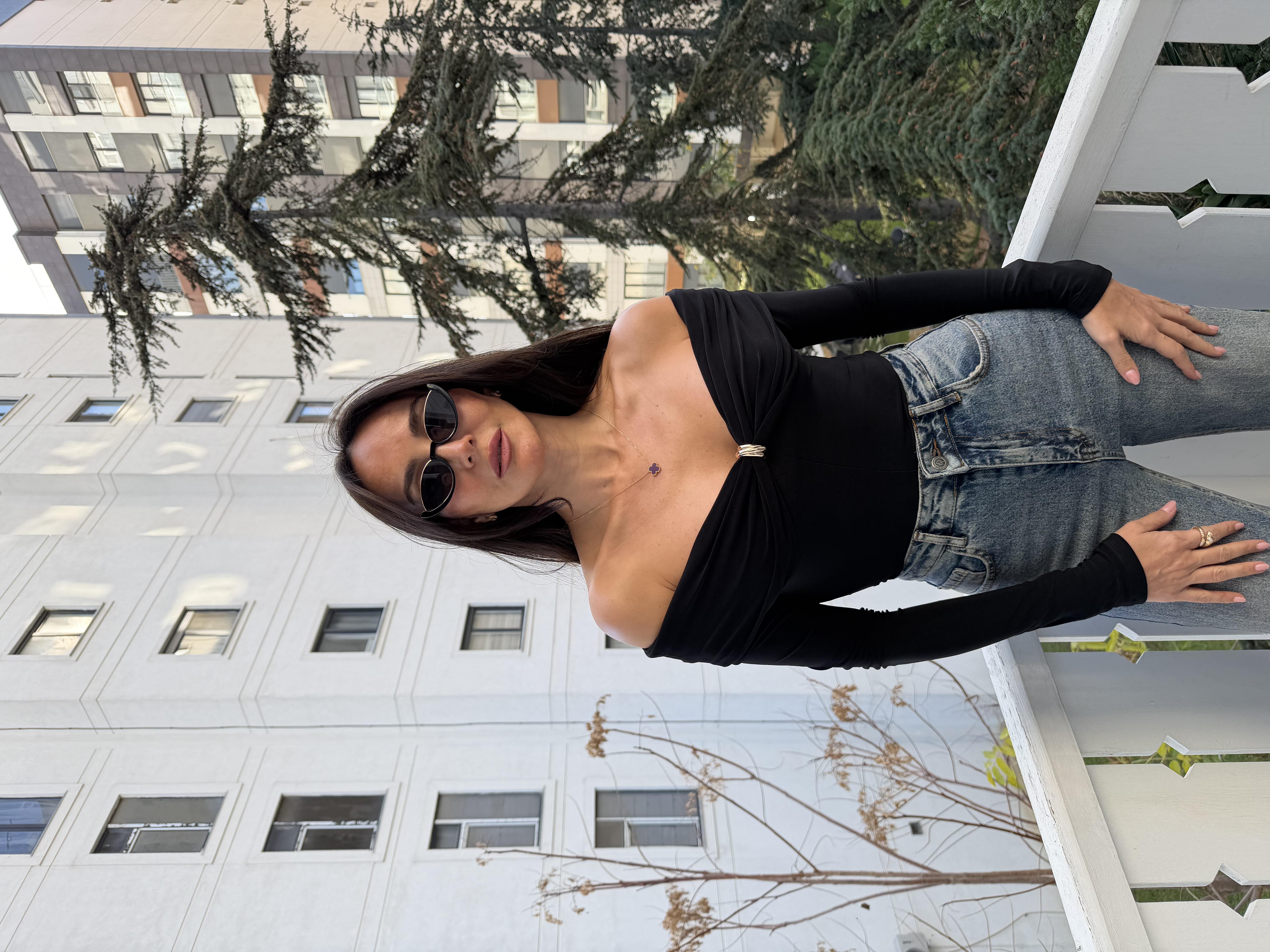 Siyah Açık Omuz Bluz