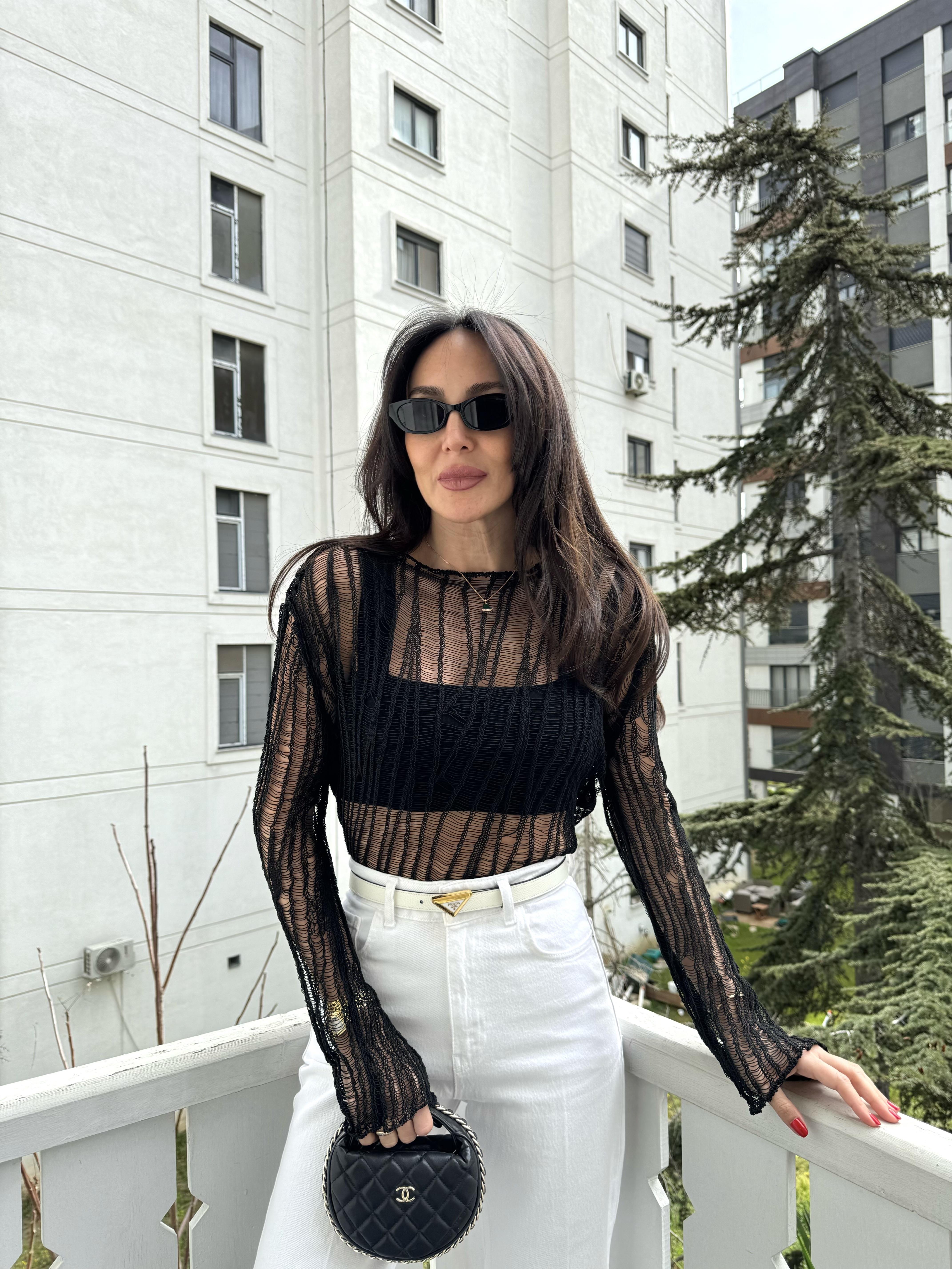 Siyah Ajurlu Triko Bluz