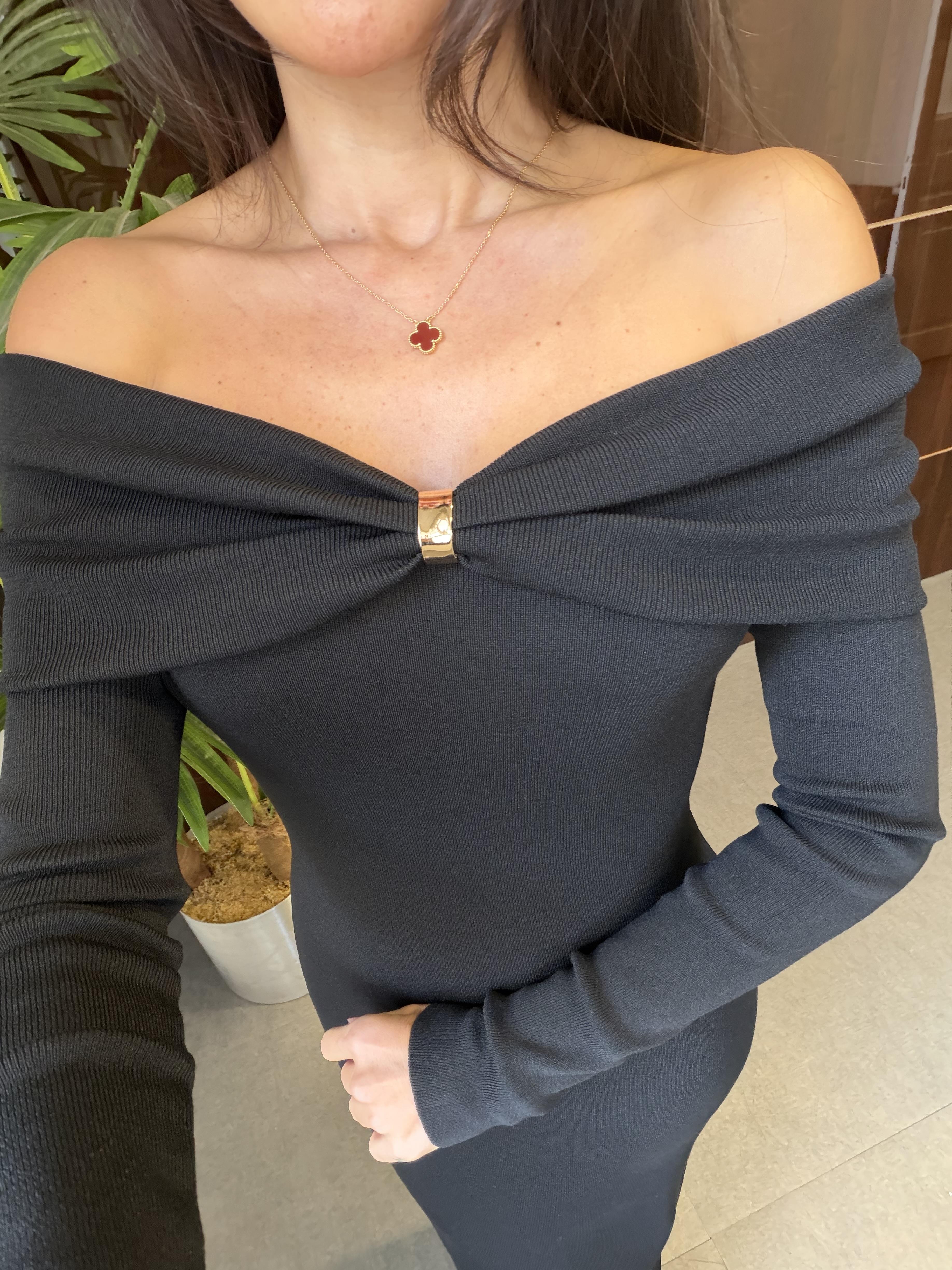 Siyah Bardot Yaka Aksesuar Detaylı Triko Elbise