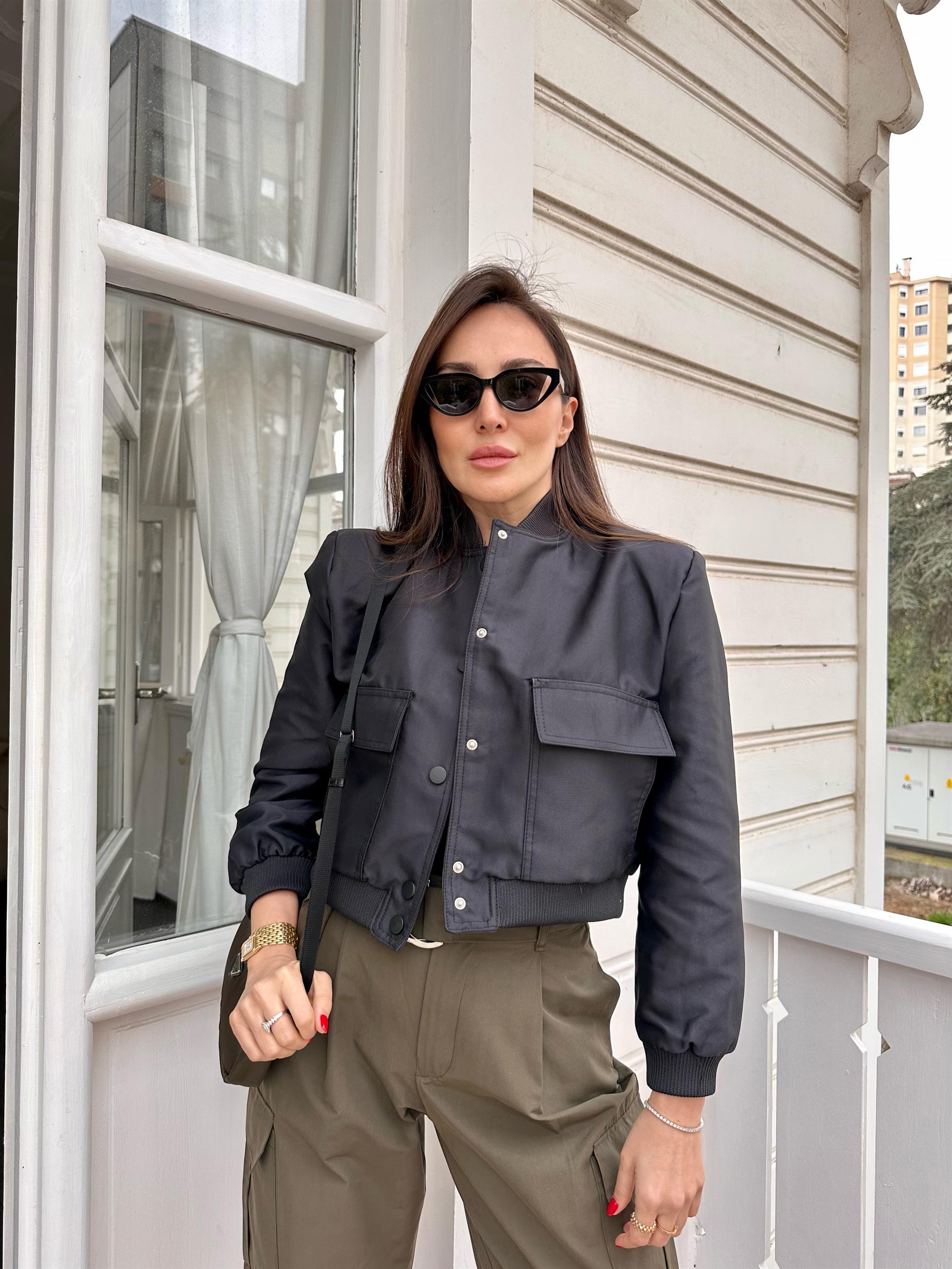 Siyah Çift Cepli Bomber Ceket