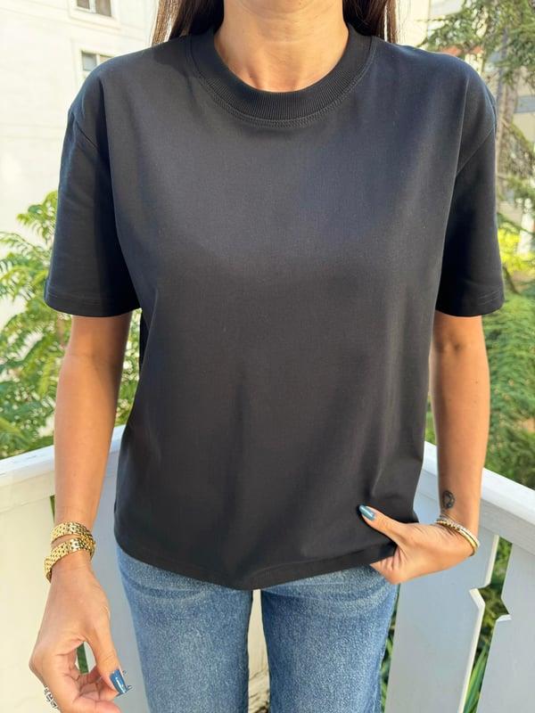 Siyah Dekoratif Dikişli Bisiklet Yaka Tişört