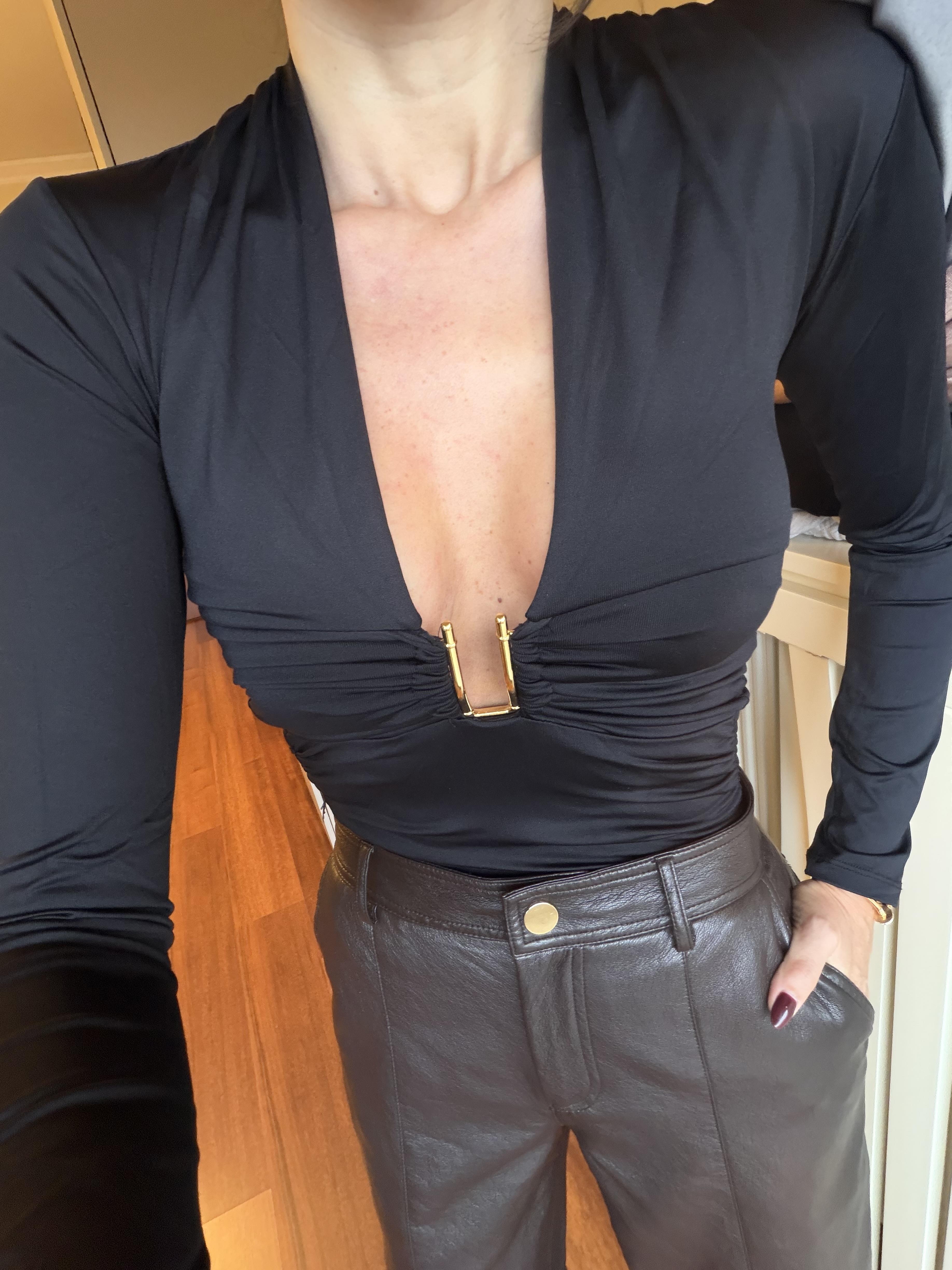 Siyah Derin V Yaka Bodysuit