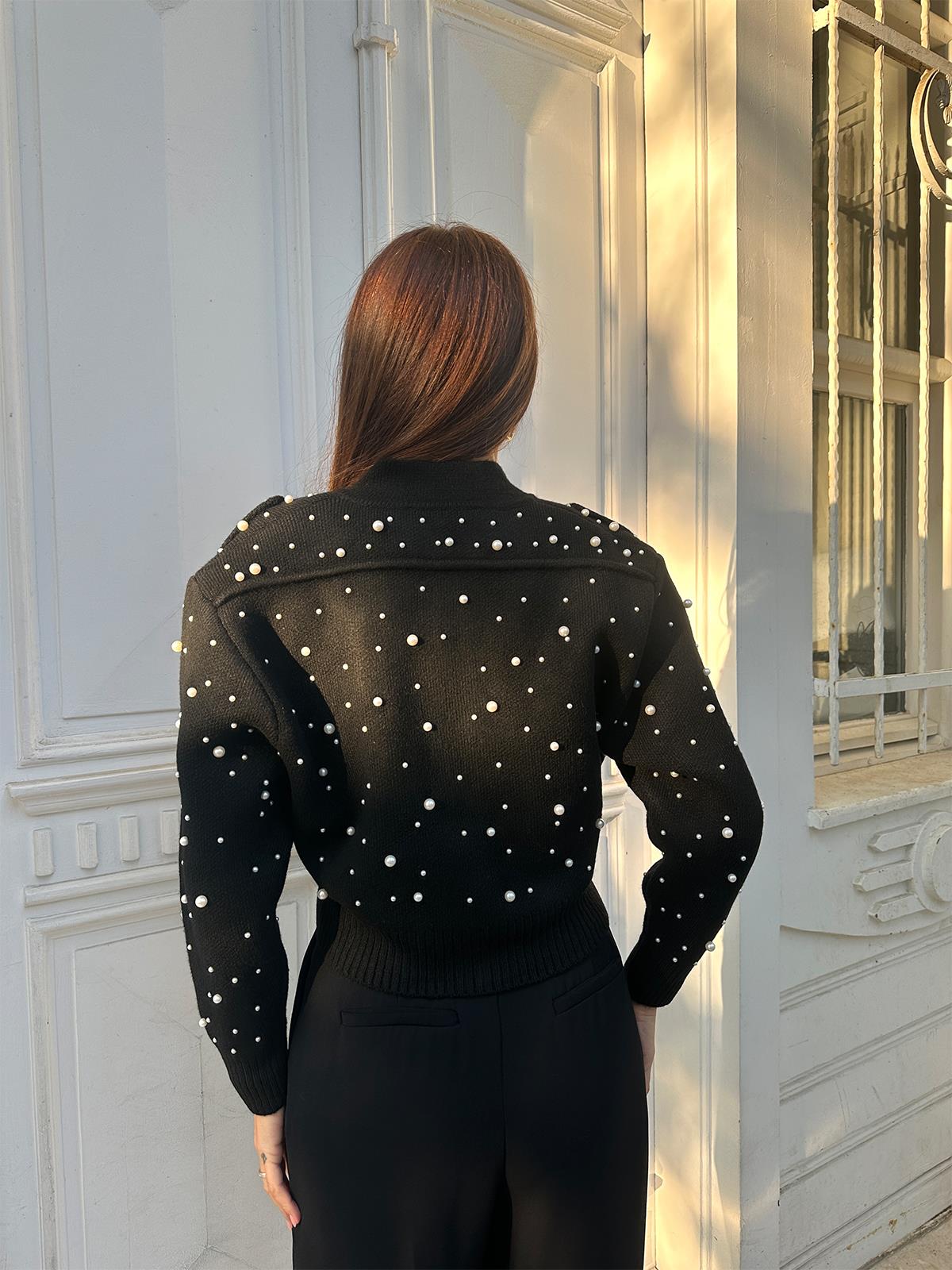 Siyah İnci Taş Detaylı Fermuarlı Hırka