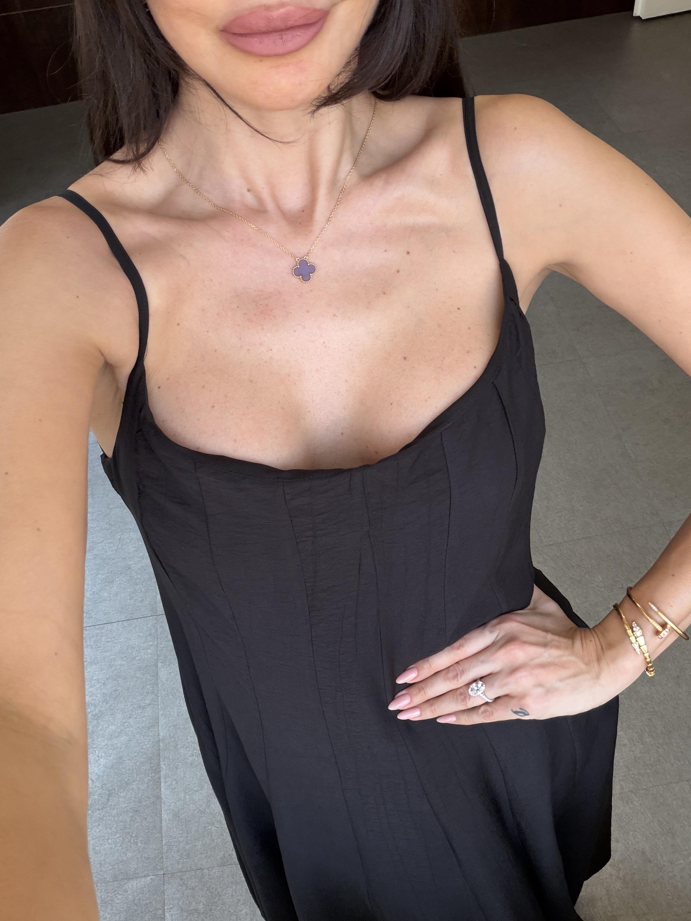 Siyah İp Askılı Etek Ucu Volanlı  Elbise