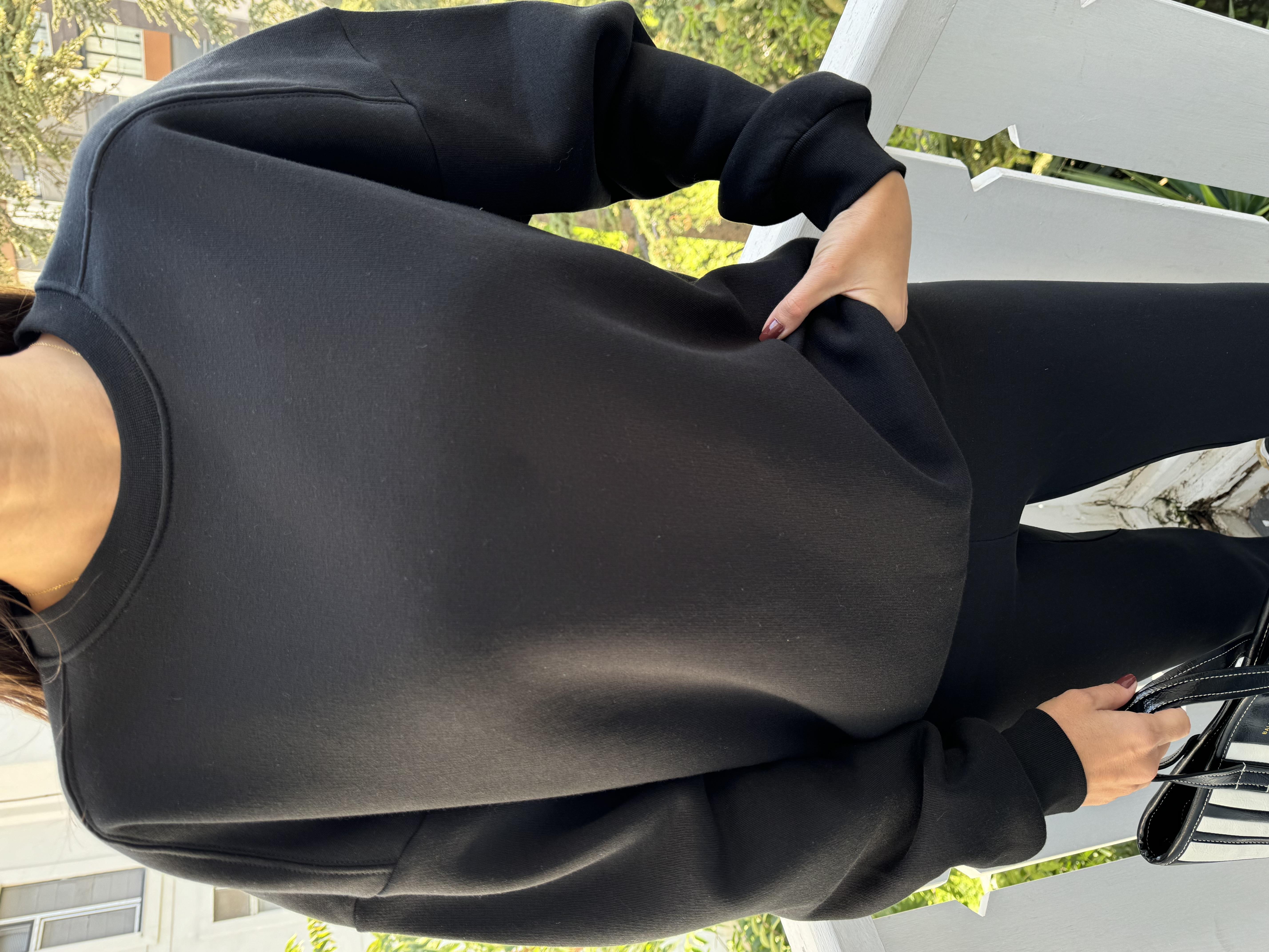 Siyah Kanallı Düz Sweat