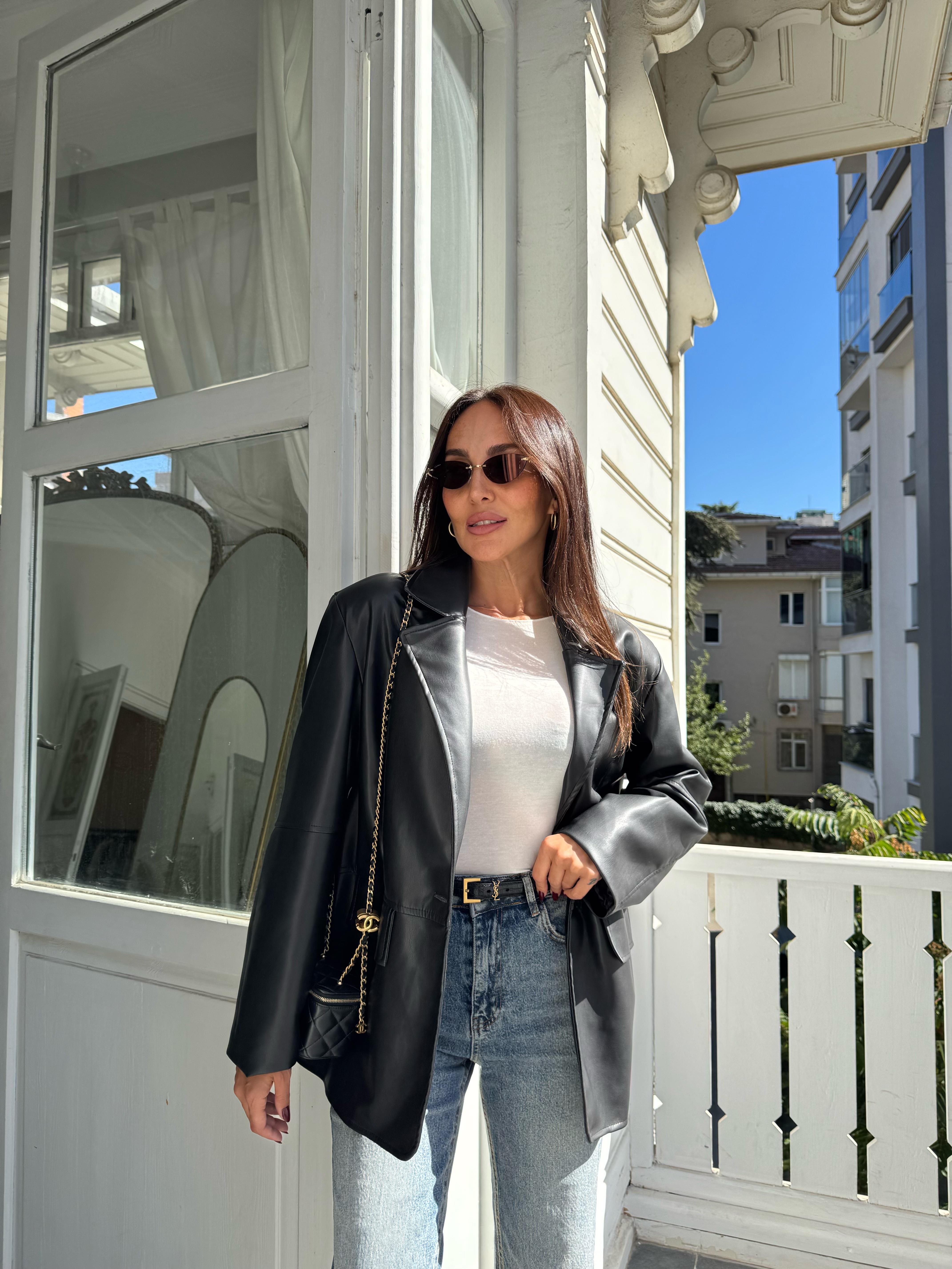 Siyah Tek Düğmeli Deri Blazer Ceket