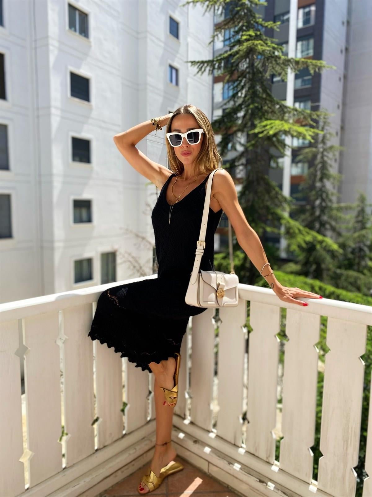 Siyah Ön Arka V Kesimli Romantic Stil Örgü Elbise