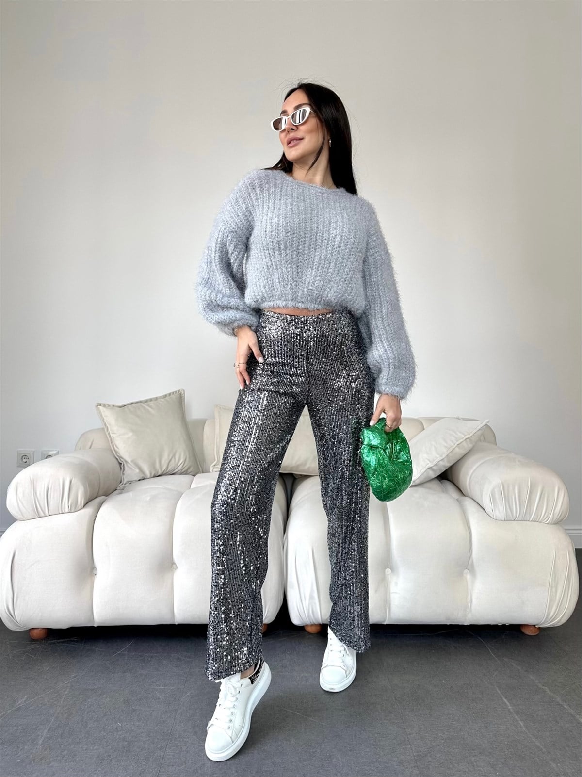 Siyah Payet İşlemeli Kumaş Pantolon