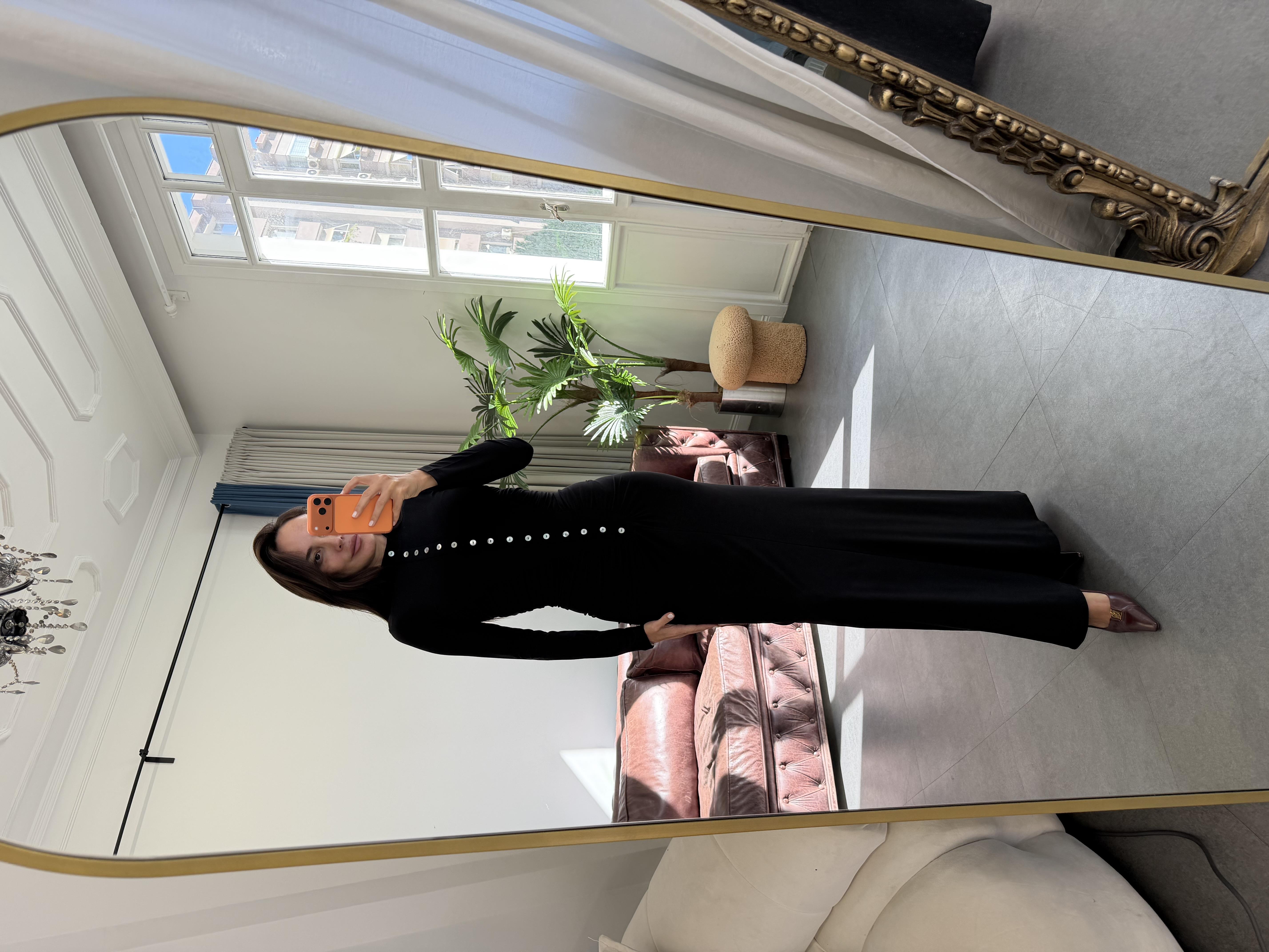 Siyah Sedef Düğmeli Elbise