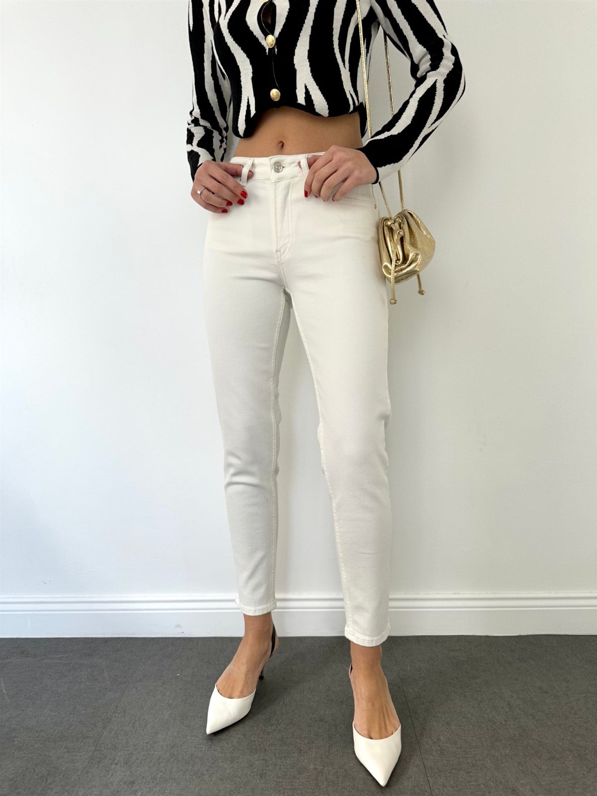 Slim Boyfriend Ekru