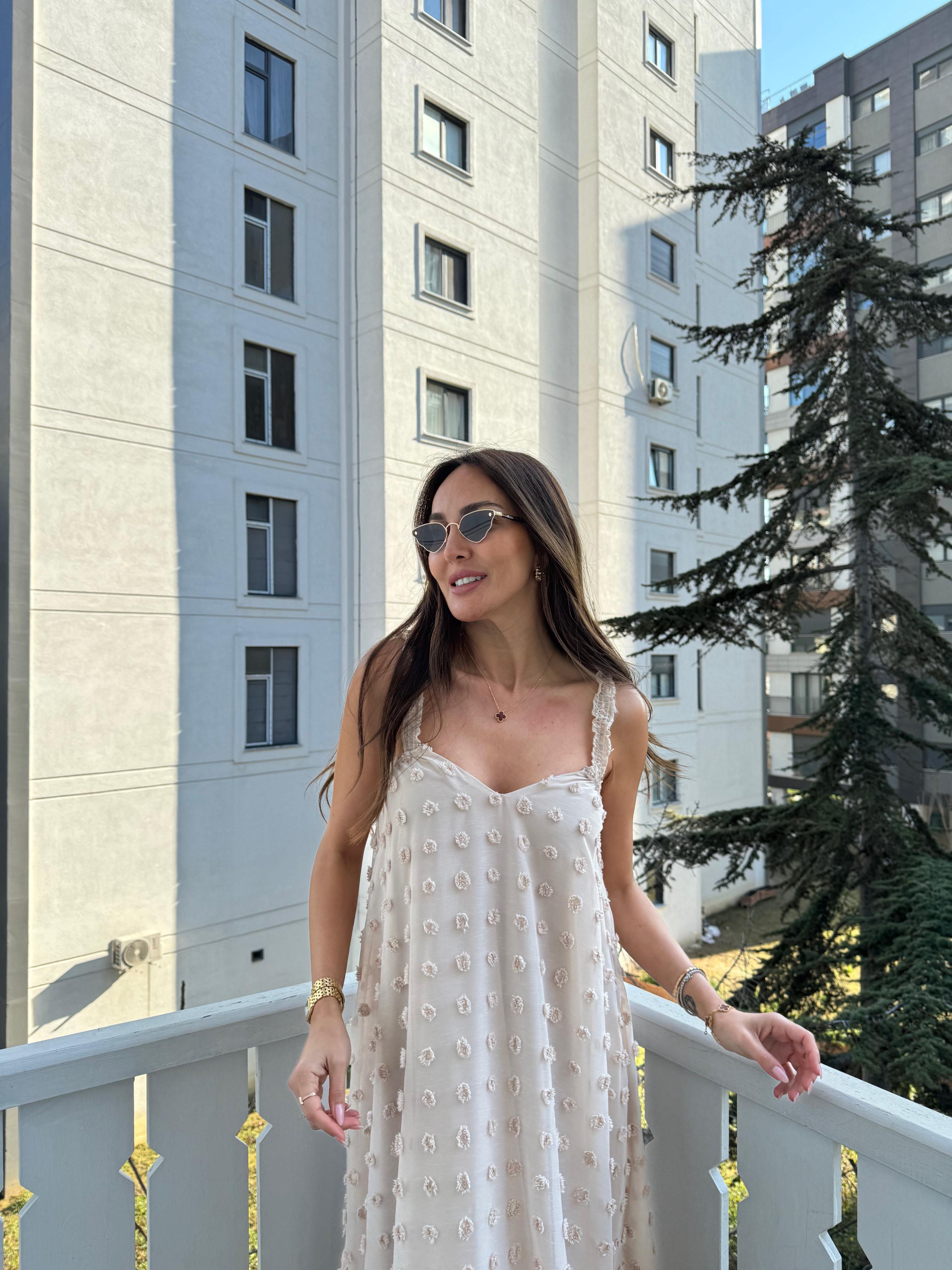 Taş Rengi Mini Ponpon Elbise