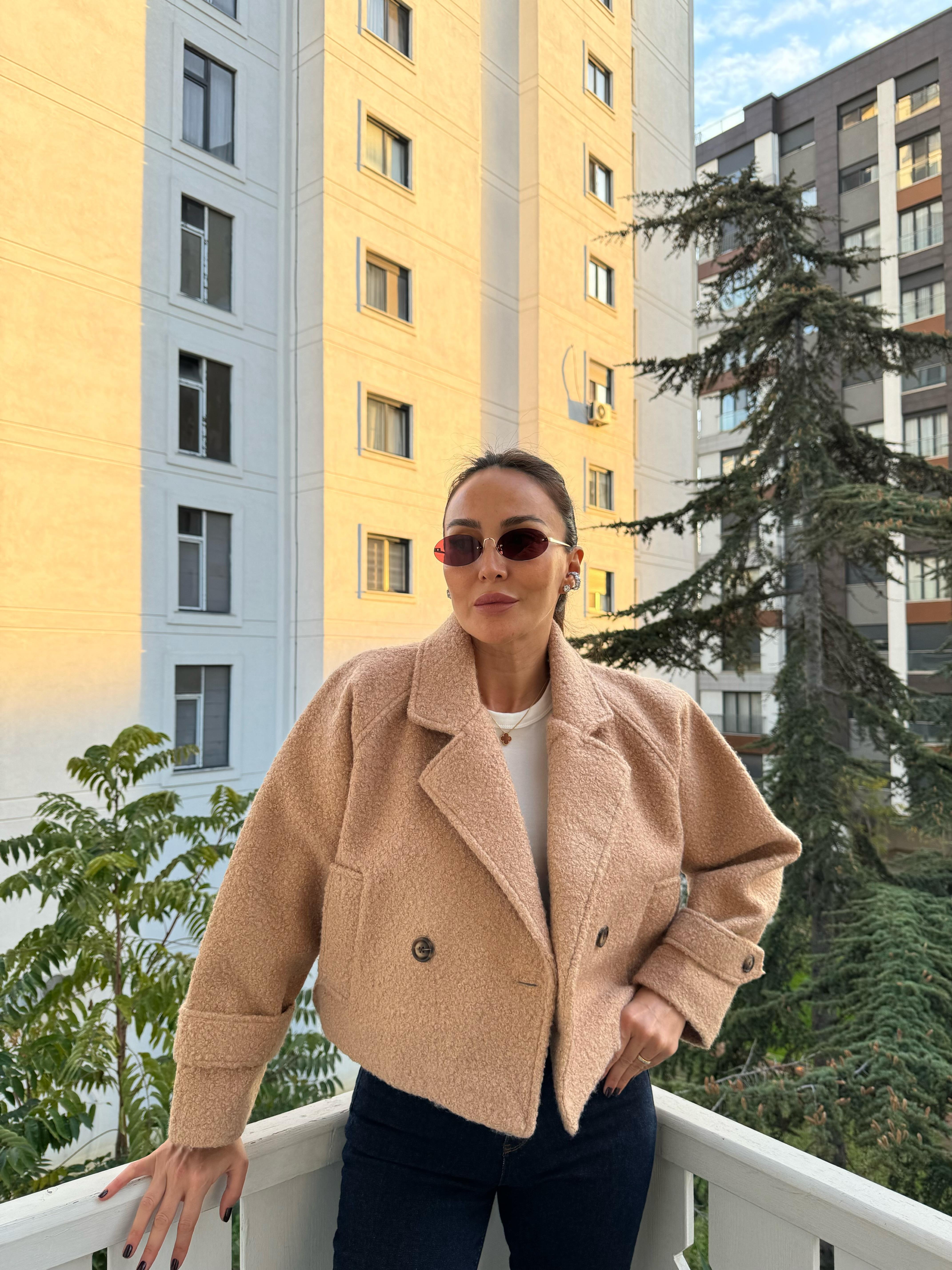 Vizon Kısa Buklet Ceket