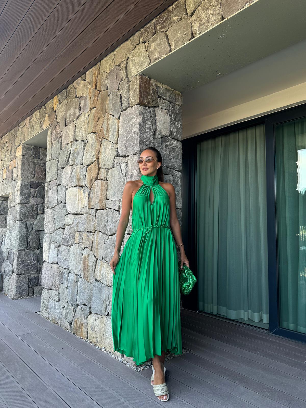 Yeşil Pileli Boyun Detay Elbise