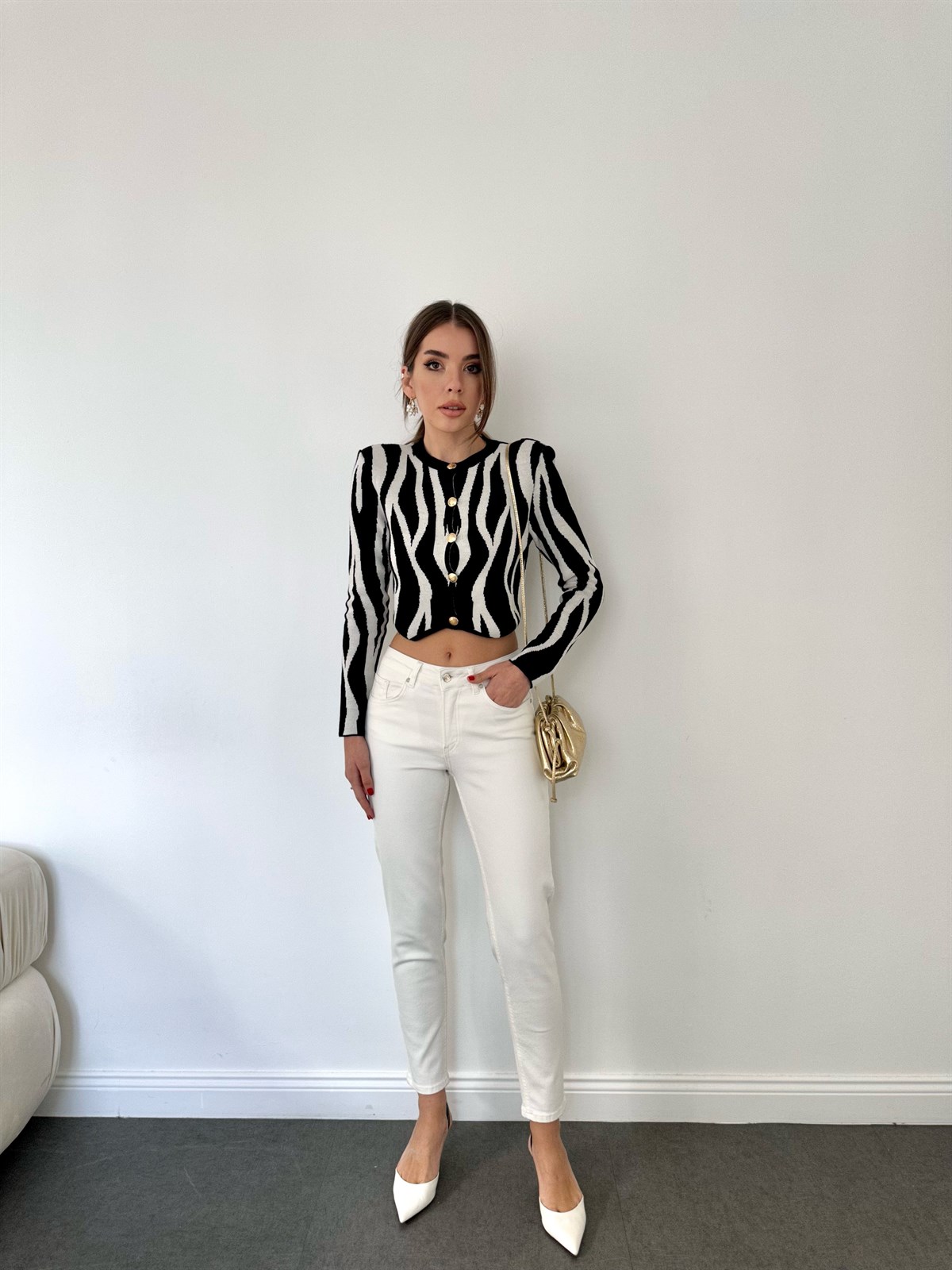 Zebra Desen Vatkalı Kısa Hırka Siyah