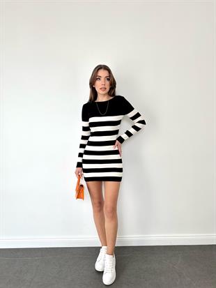 Siyah-Beyaz Triko Kısa Elbise