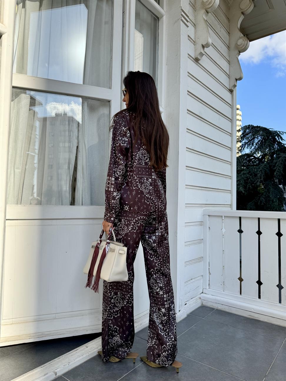 Acı Kahve Chester Pantolonlu Takım