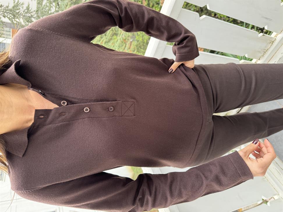 Acı Kahve Önü 4 Düğme Polo Yaka Kazak