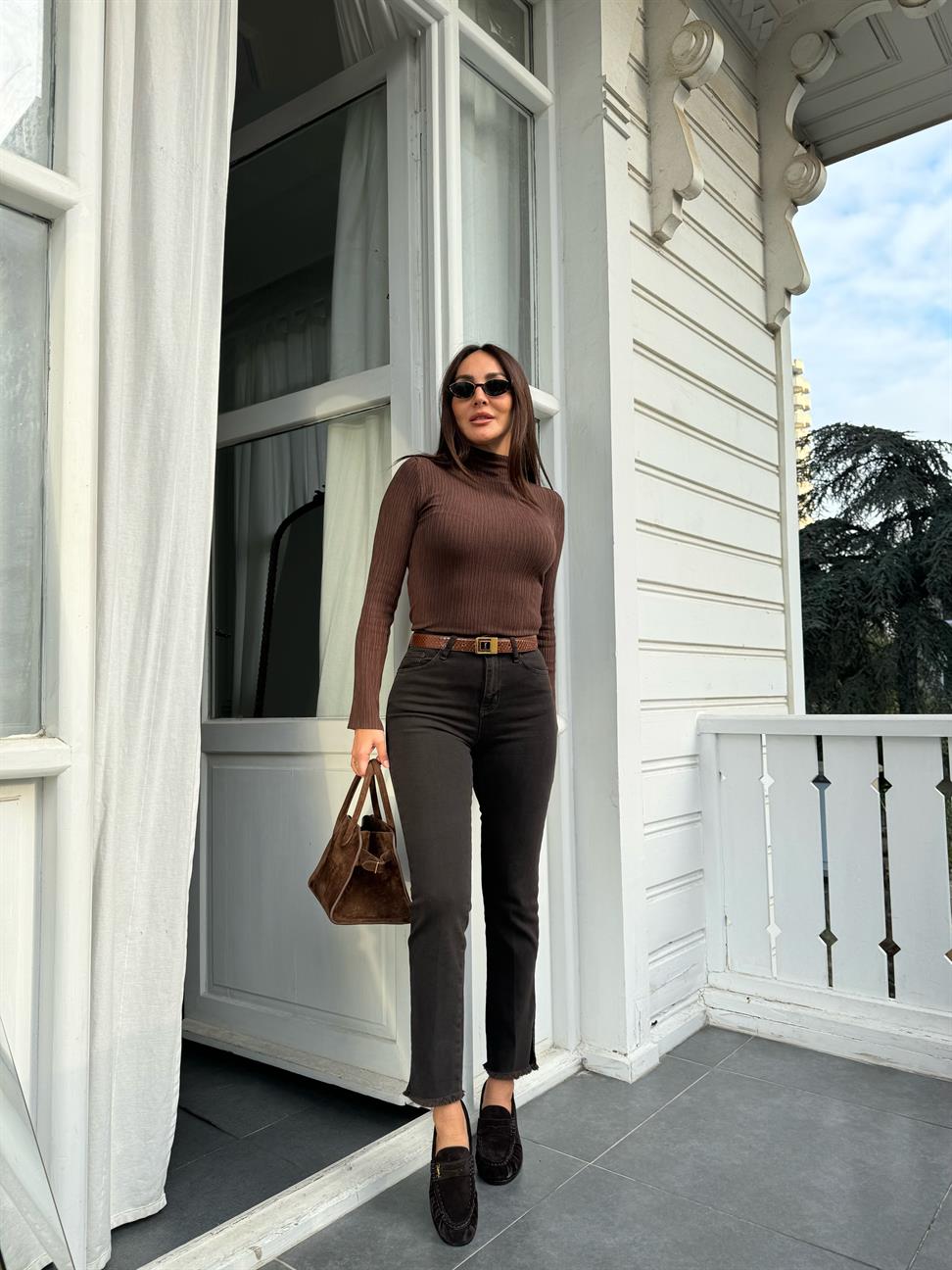 Acı Kahve Paçası Püsküllü ve Yırtmaçlı Jean Pantolon