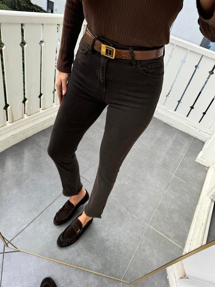 Acı Kahve Paçası Püsküllü ve Yırtmaçlı Jean Pantolon