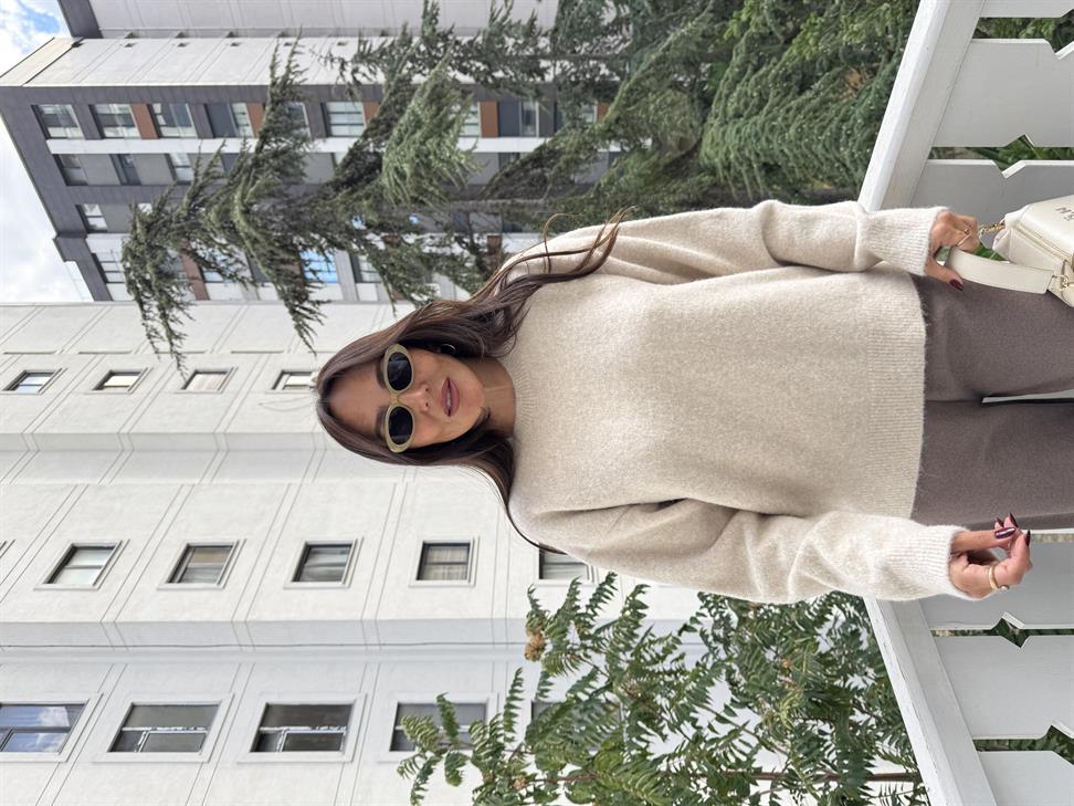 Açık Bej Bisiklet Yaka Yumuşak Dokulu Triko Kazak