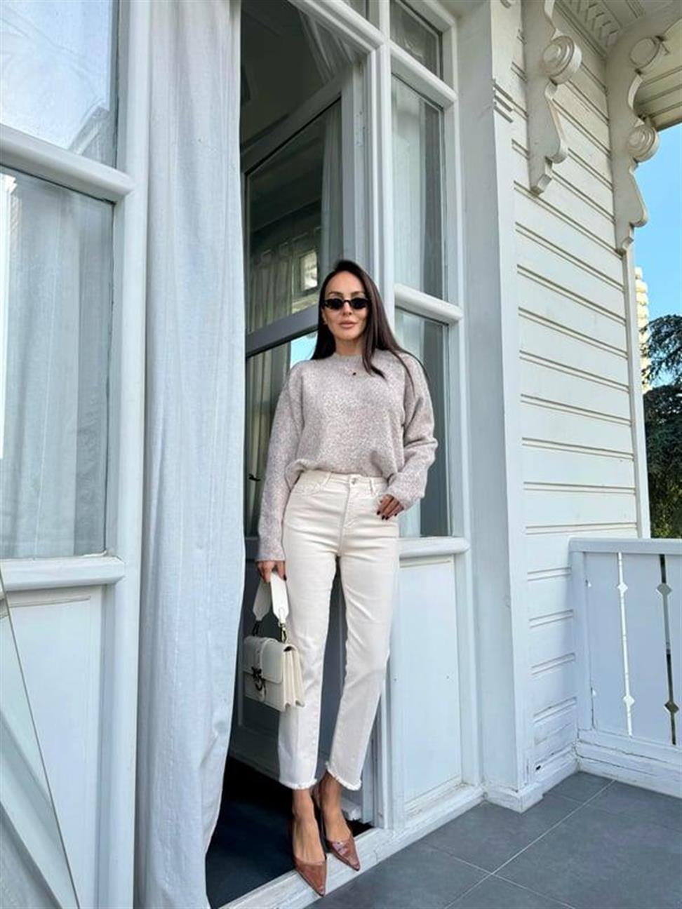 Açık Bej Bisiklet Yaka Yumuşak Dokulu Triko Kazak