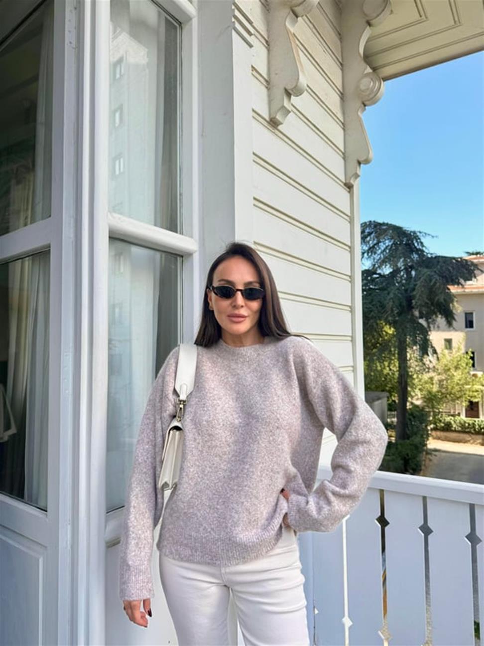 Açık Bej Bisiklet Yaka Yumuşak Dokulu Triko Kazak