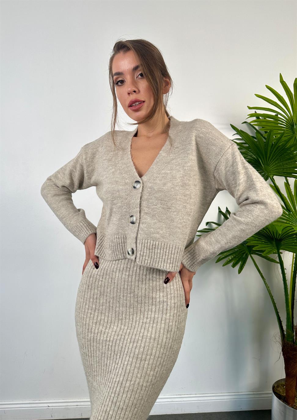 Açık Bej Fitilli Elbise Hırkalı Takım