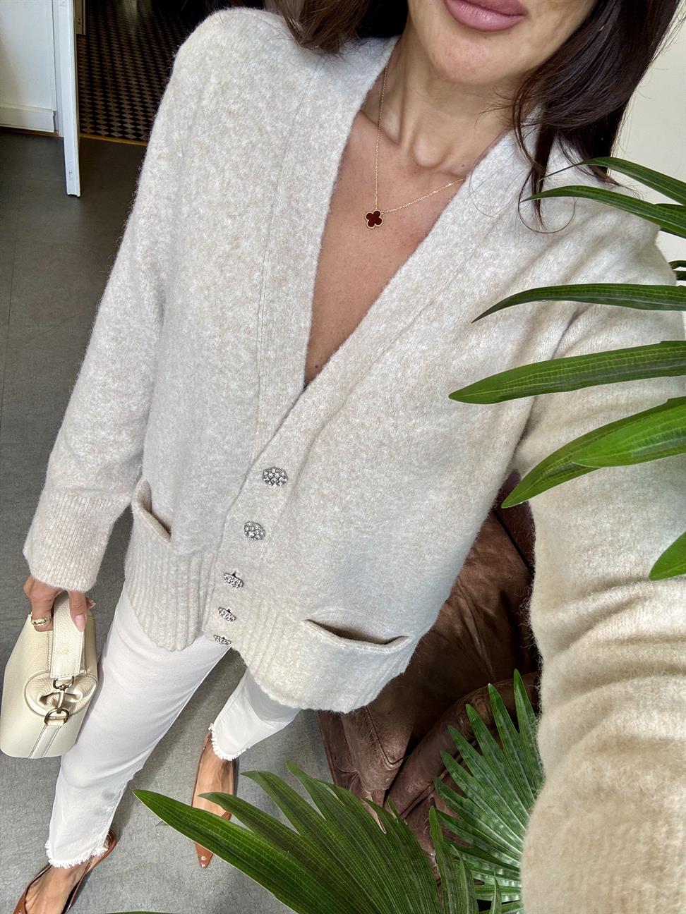 Açık Bej Melanj V Yaka Taş Düğmeli Cepli Yumuşak Dokulu Hırka