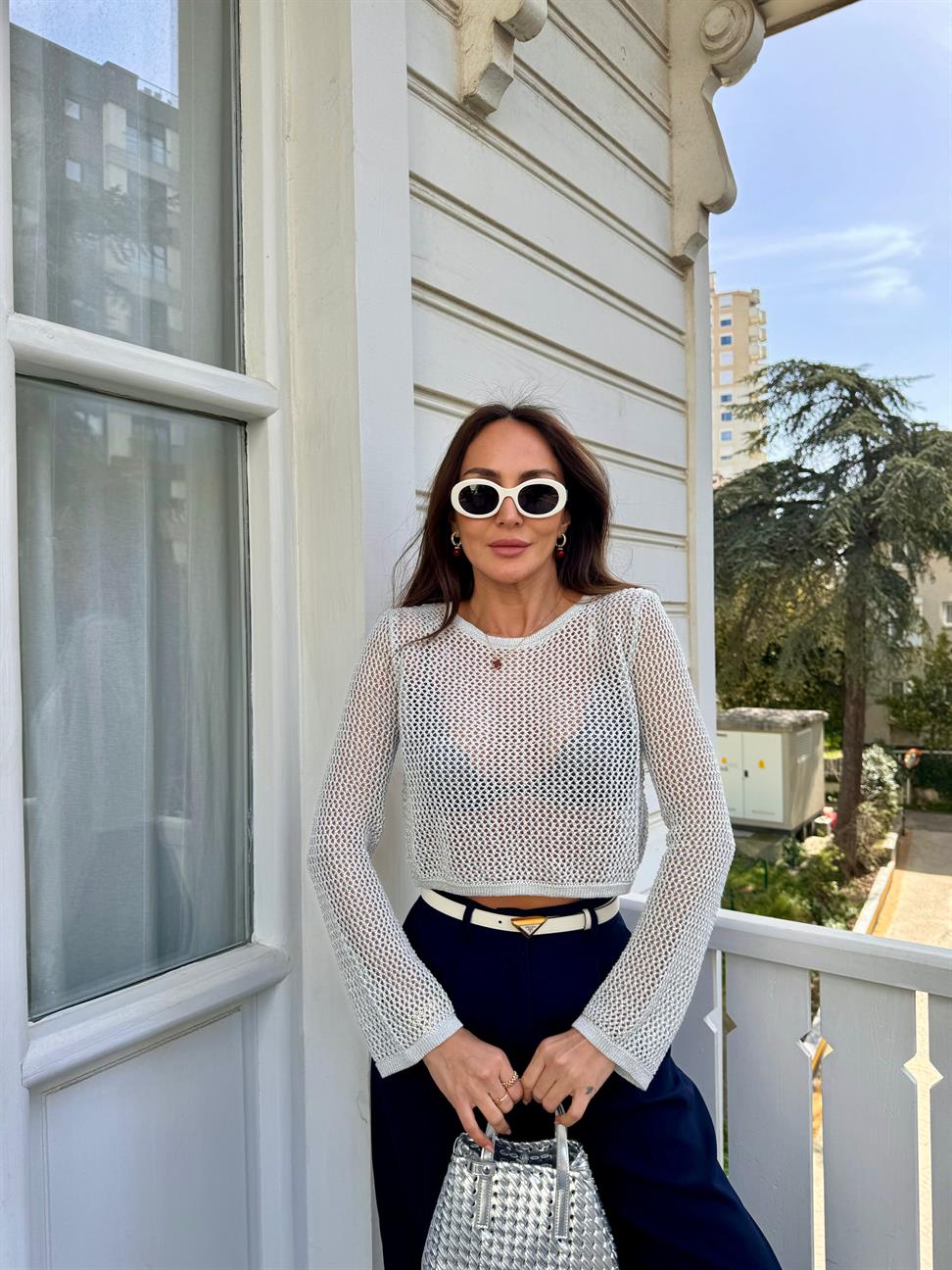 Açık Gri Bisiklet Yaka Ajur Desen Crop Kazak