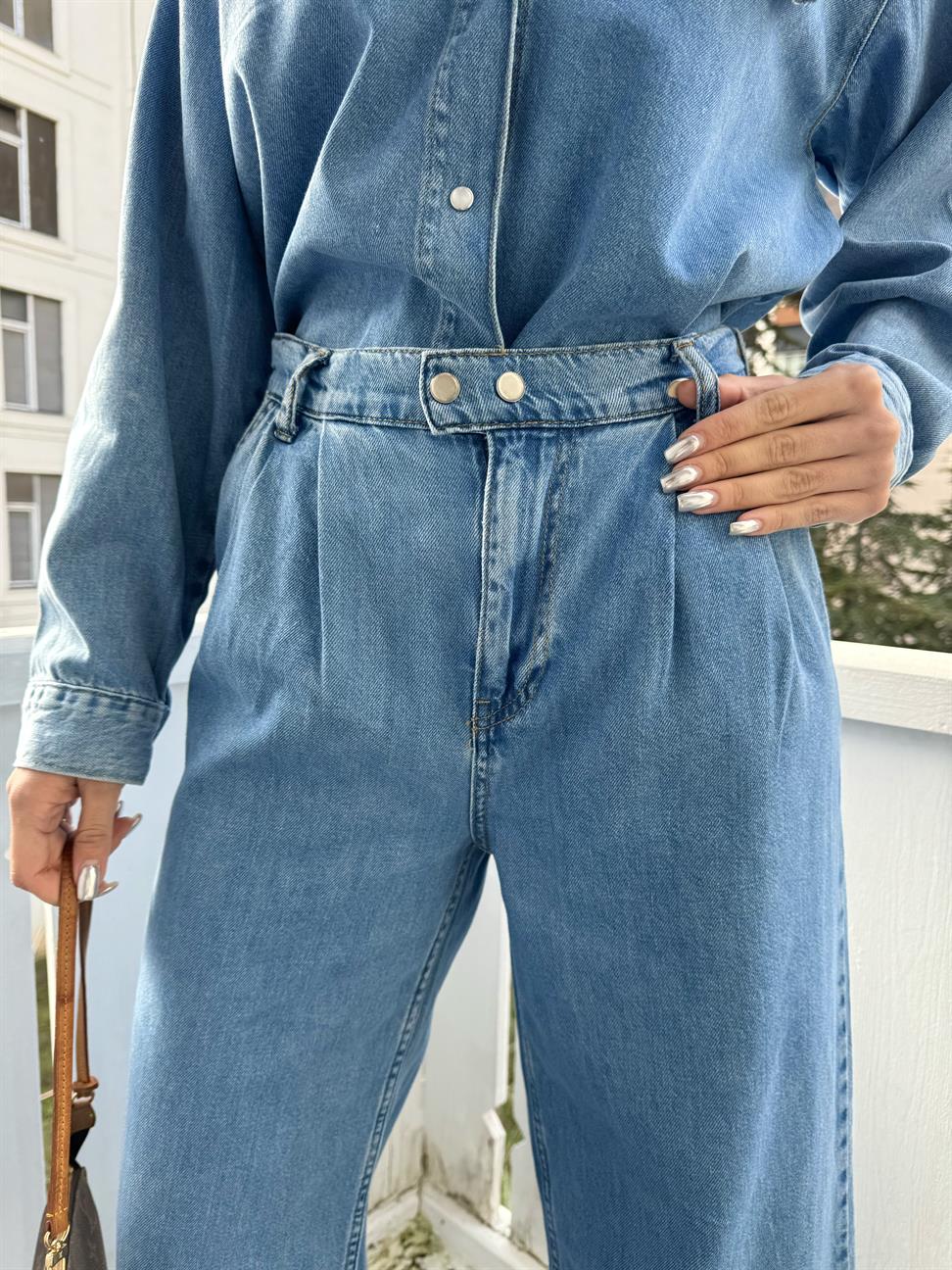 Açık Mavi Pilili Kot Pantolon