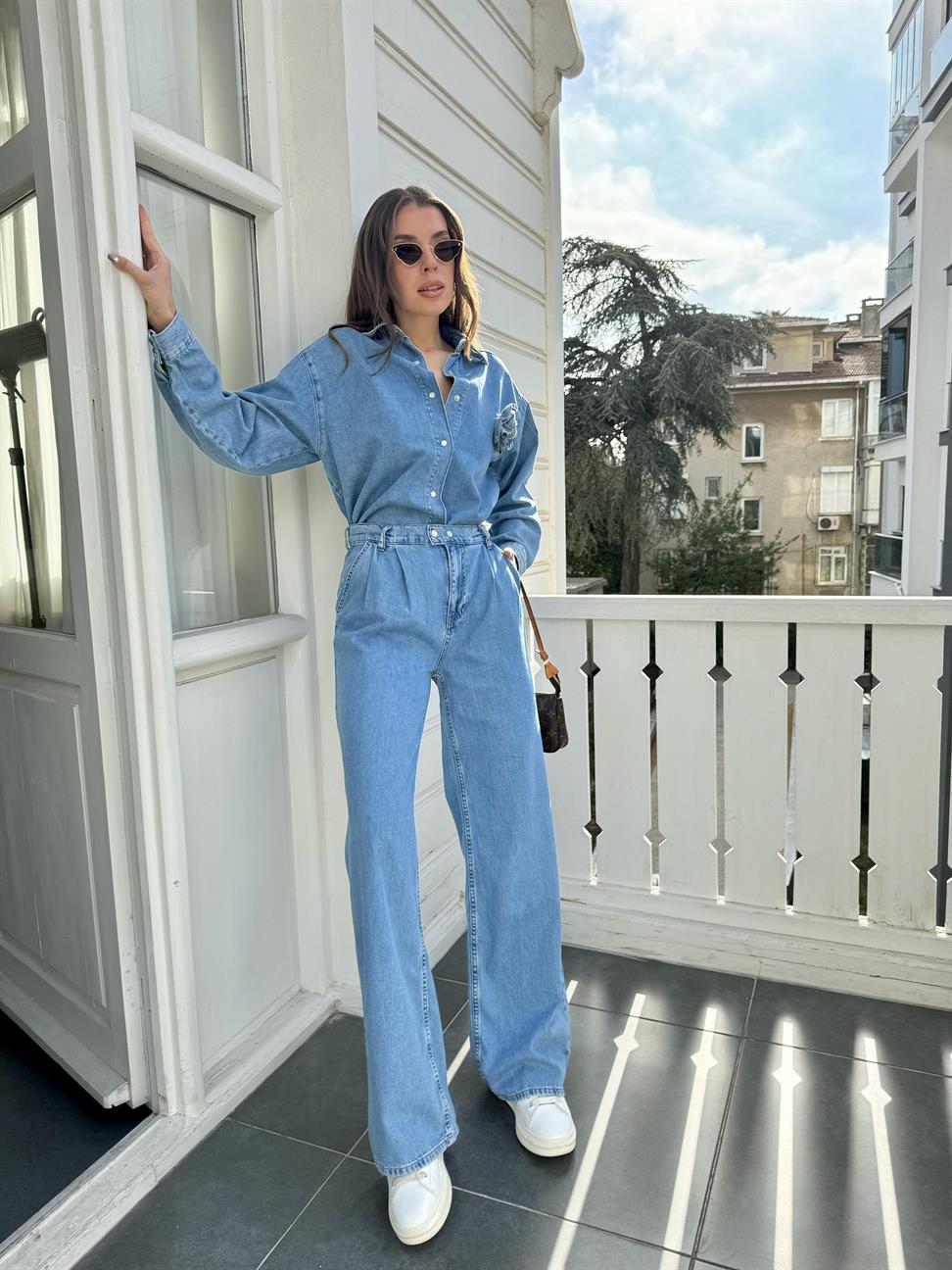 Açık Mavi Pilili Kot Pantolon