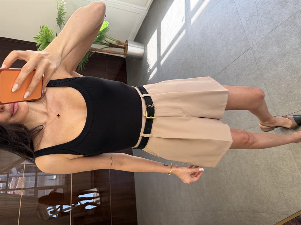 Açık Vizon Pileli Cepli Şort